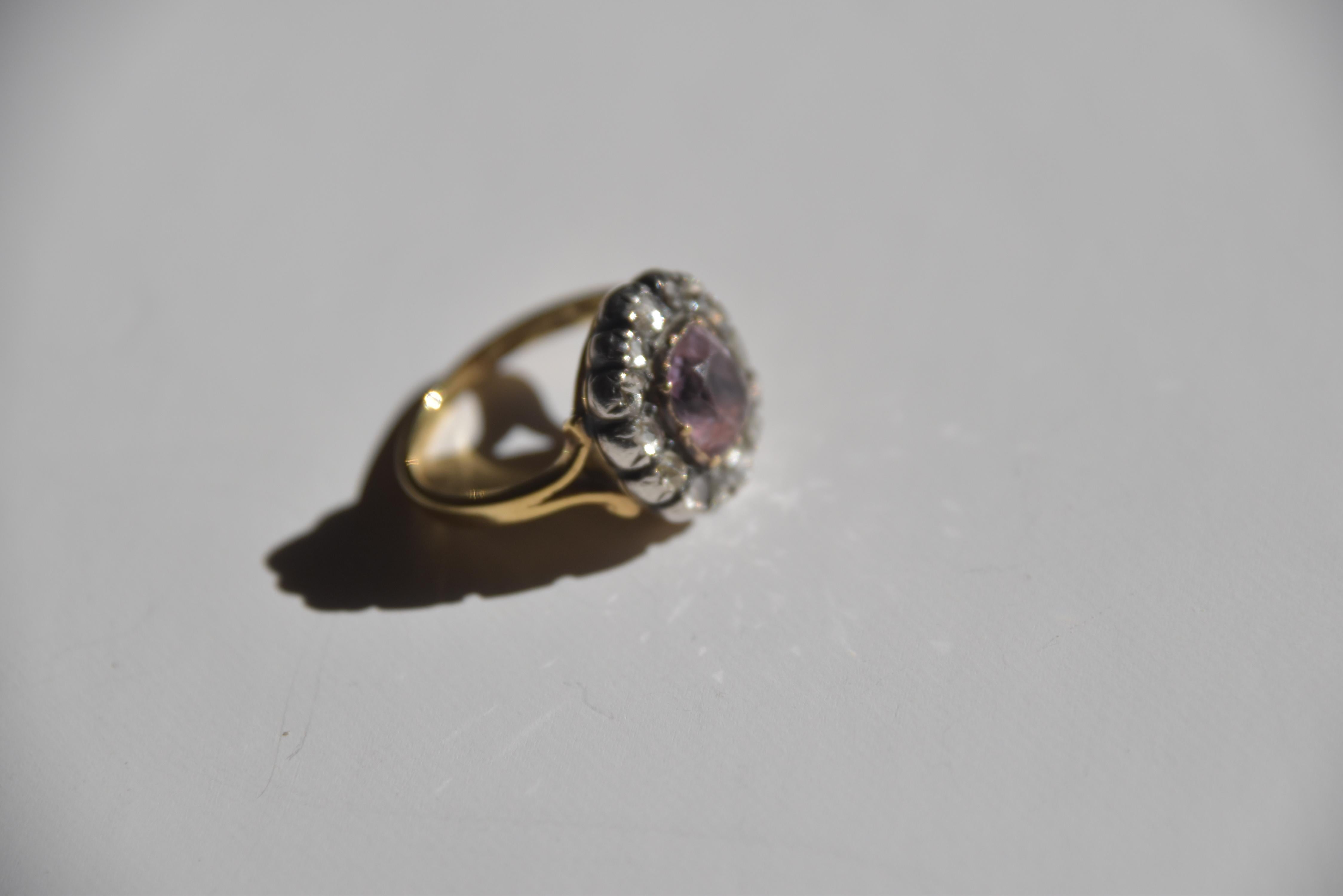 Taglio a rosa Anello con ametista e diamanti a grappolo, inizio XIX secolo in vendita