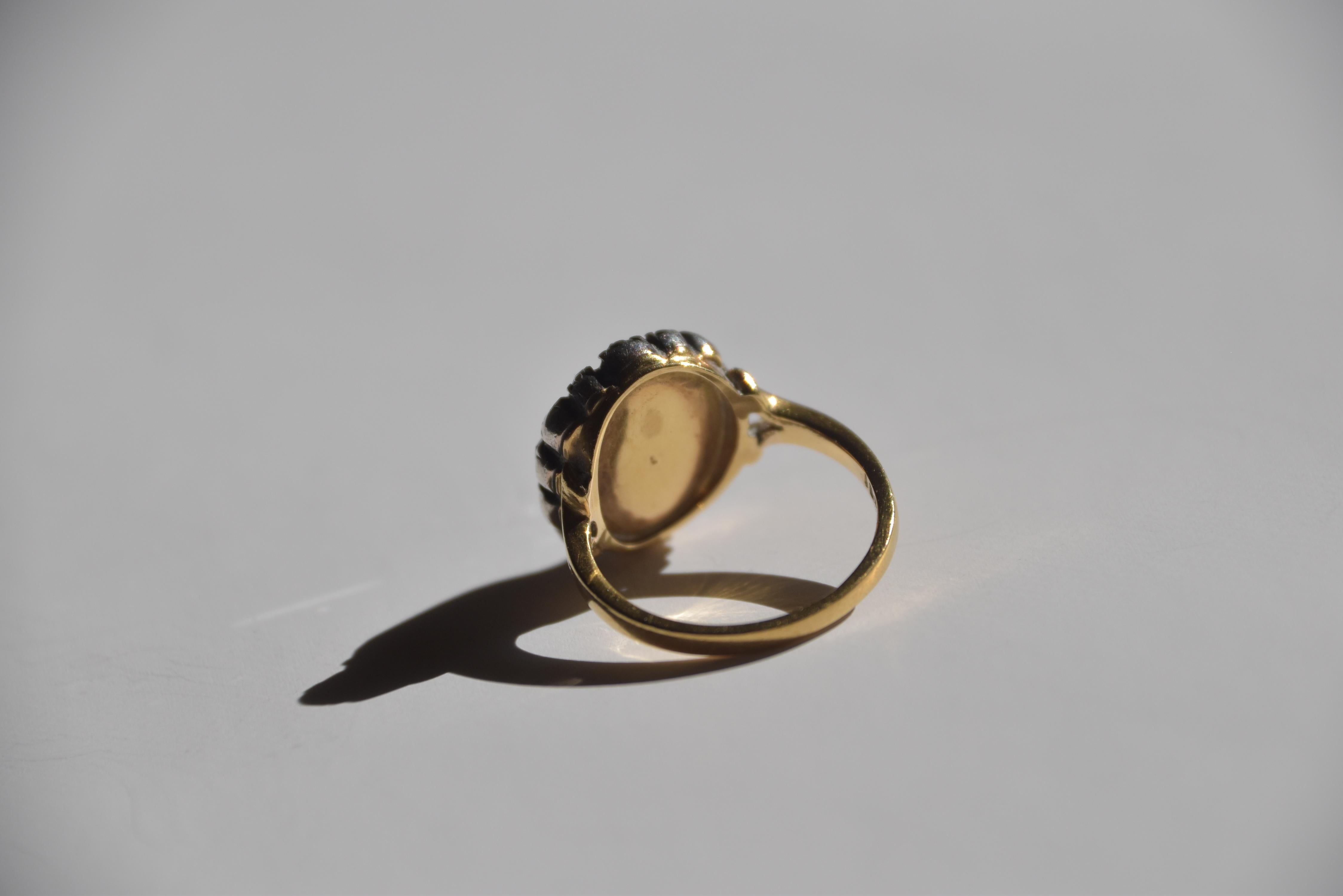 Anello con ametista e diamanti a grappolo, inizio XIX secolo in vendita 1