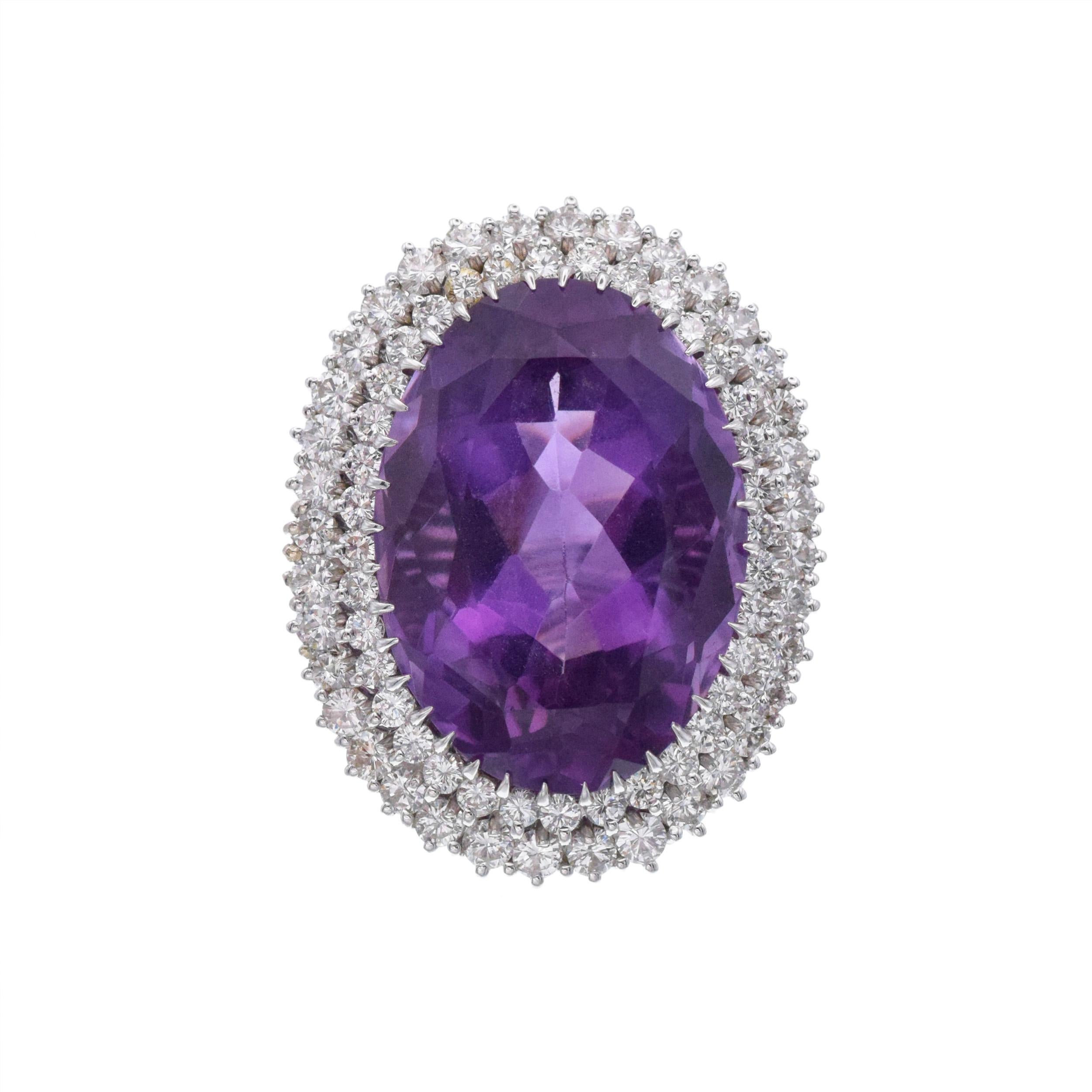 Taille ovale Bague cocktail améthyste et diamant en or blanc 18k en vente