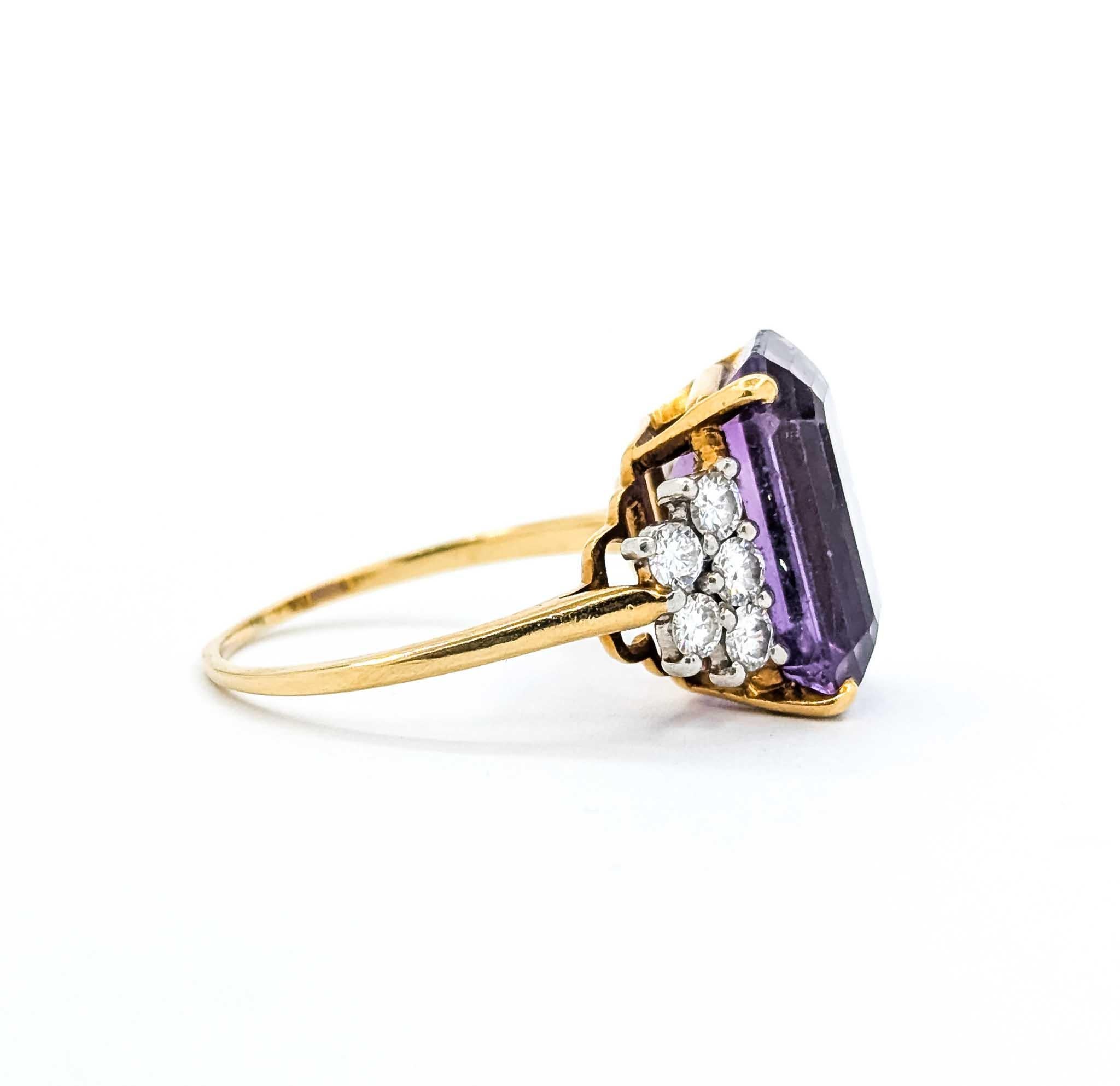 Bague en or avec améthyste et diamant en vente 1