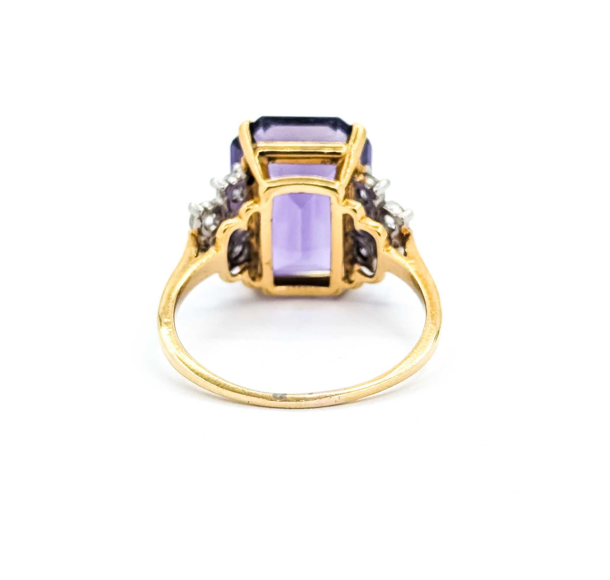 Bague en or avec améthyste et diamant en vente 2