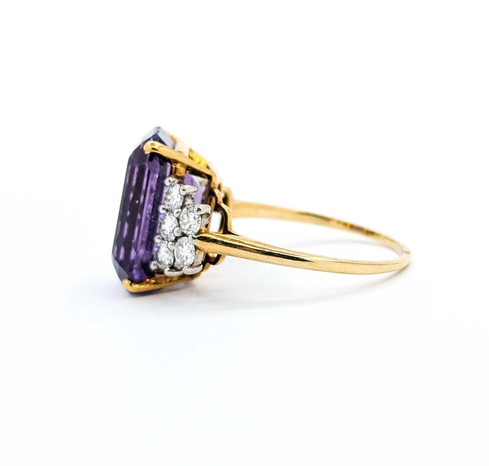 Bague en or avec améthyste et diamant en vente 3