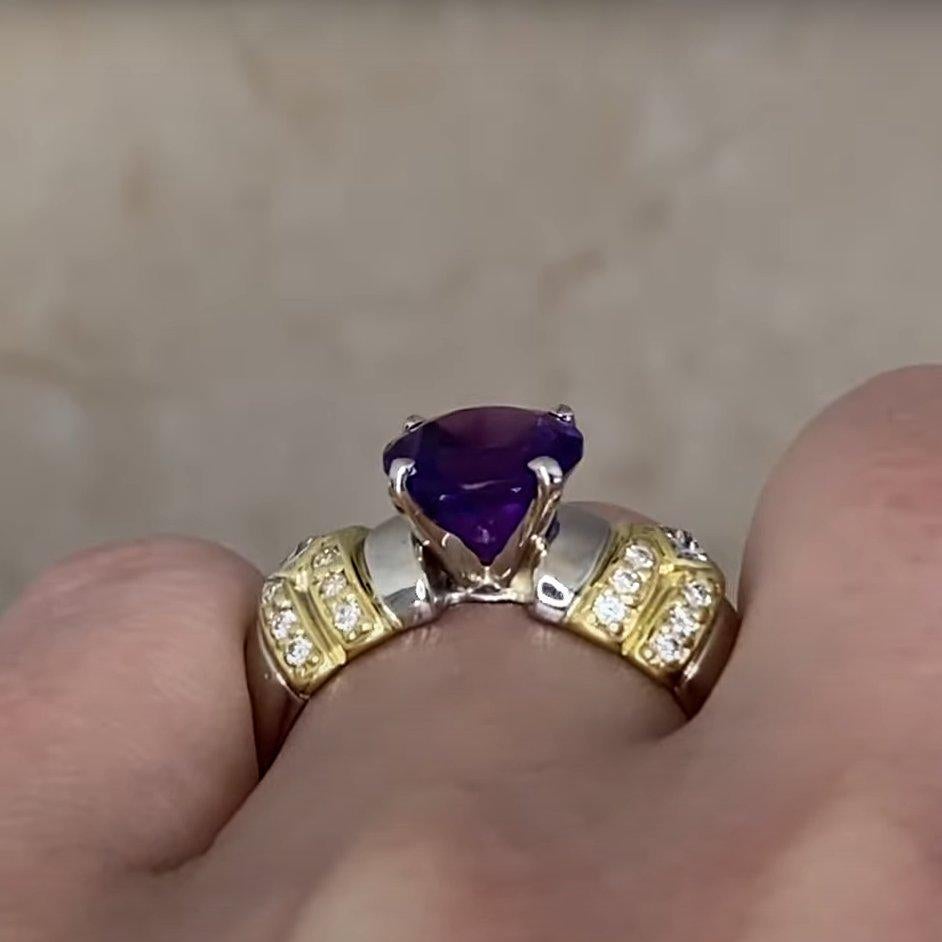 Anello con ametista e diamante (circa 2,40 carati), oro giallo 18 carati In condizioni ottime in vendita a New York, NY