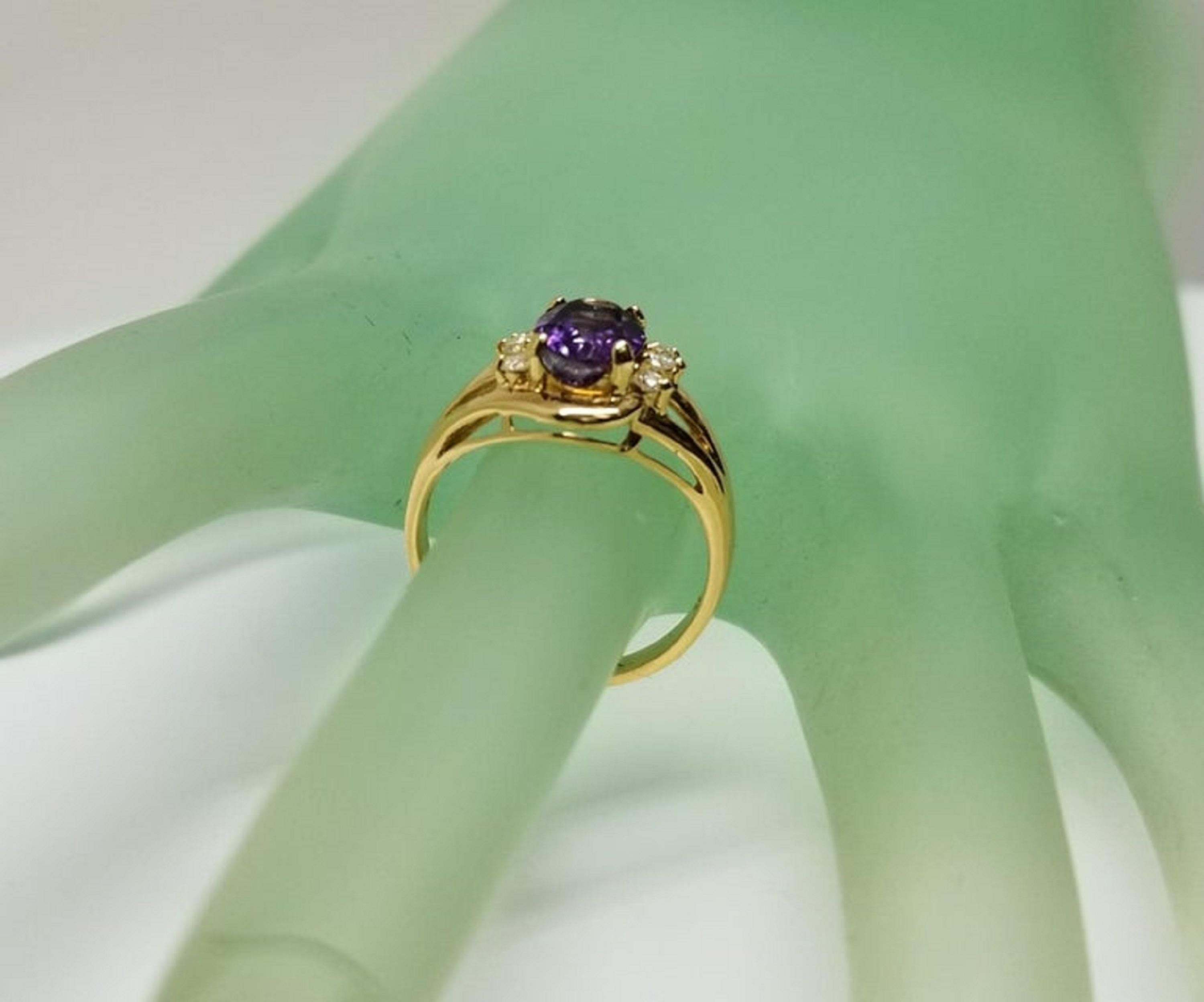 Amethyst and Diamond Ring For Sale 2