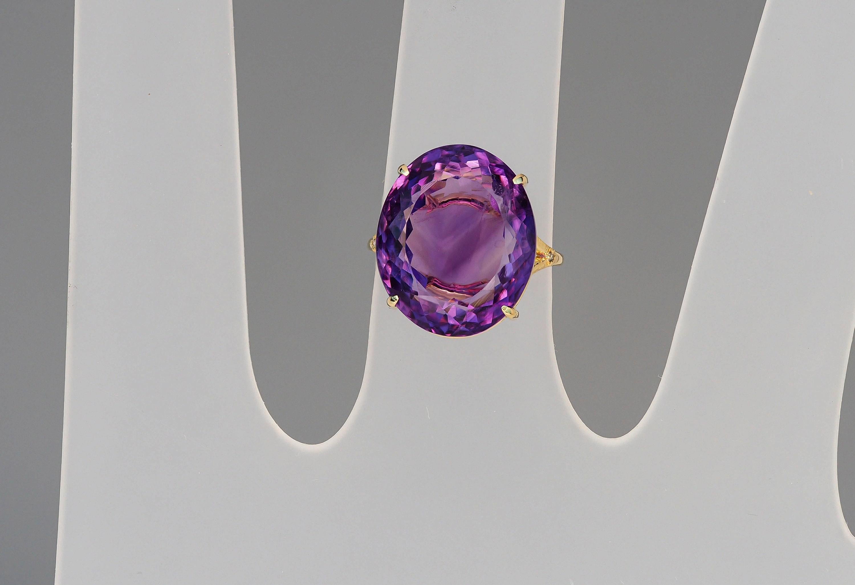 in vendita:  Anello con ametista e diamanti 11