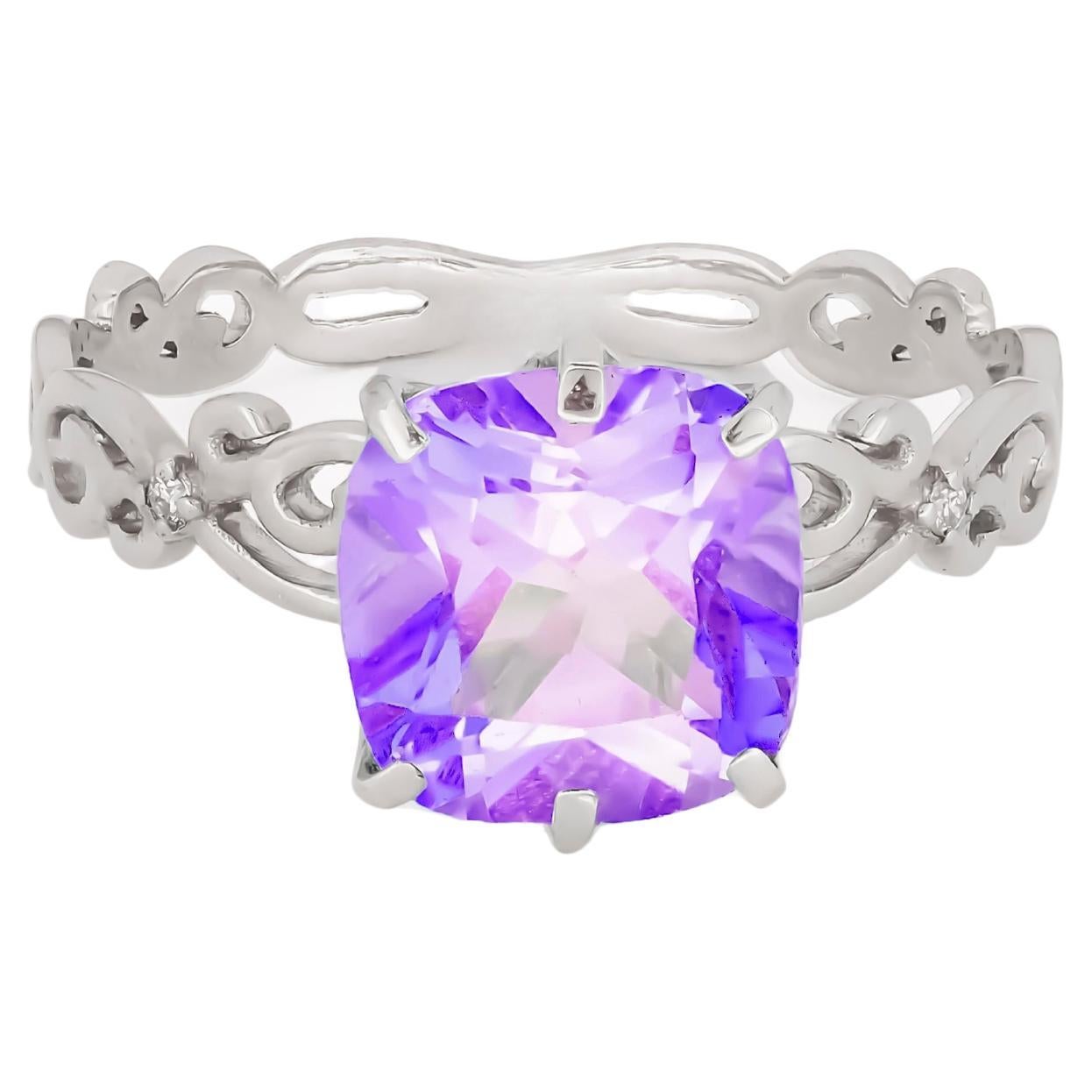 Amethyst and diamonds ring