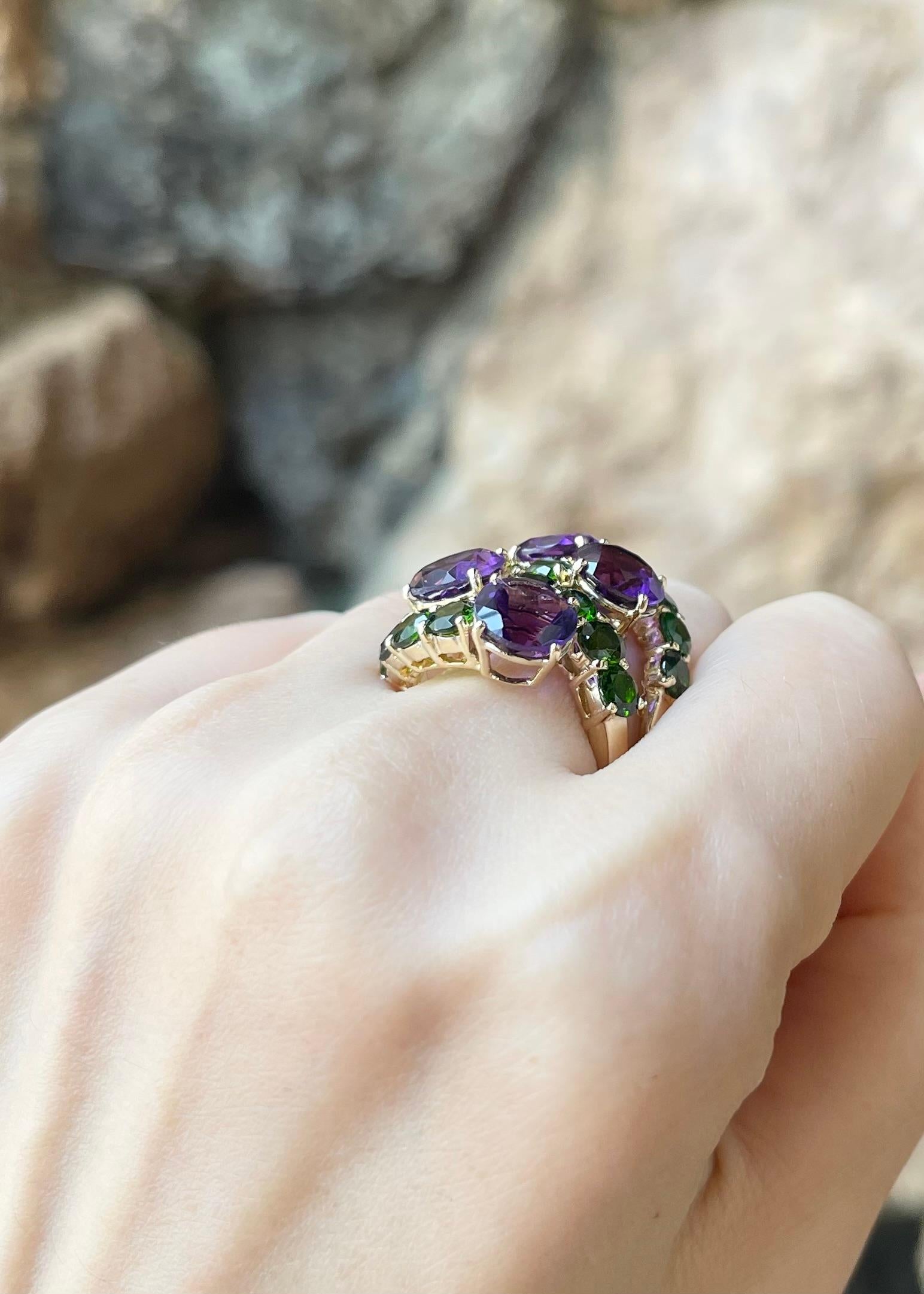 Women's Amethyst and Diopside Ring set in 18K Gold Settings For Sale