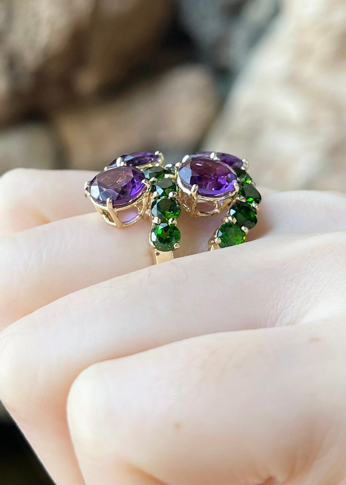 Amethyst and Diopside Ring set in 18K Gold Settings For Sale 1