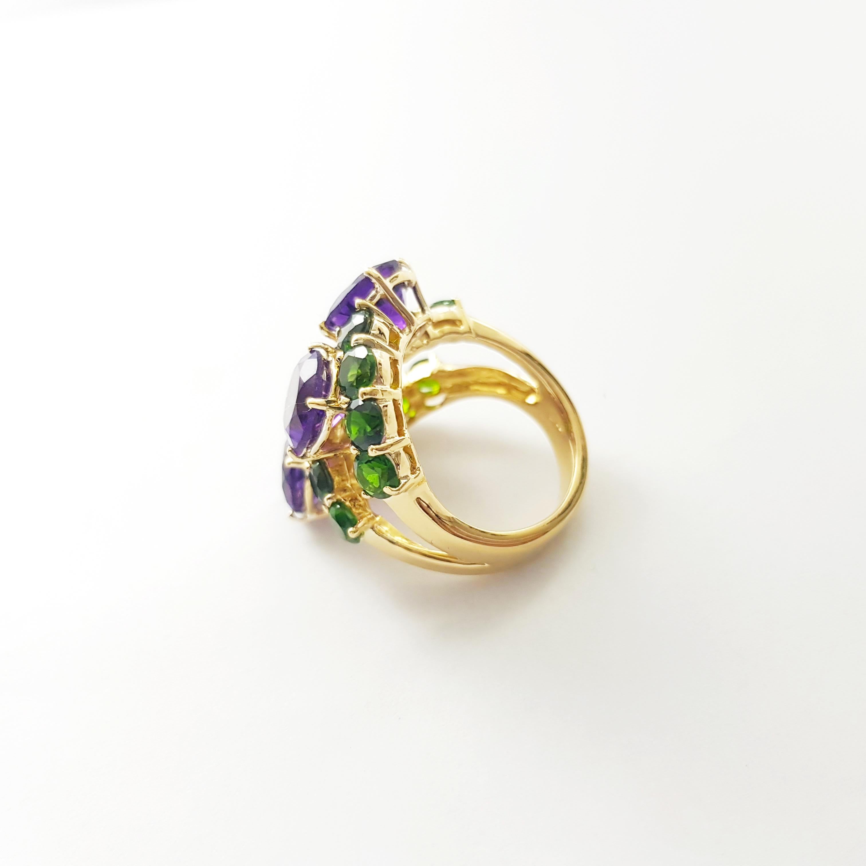 Amethyst and Diopside Ring set in 18K Gold Settings For Sale 3