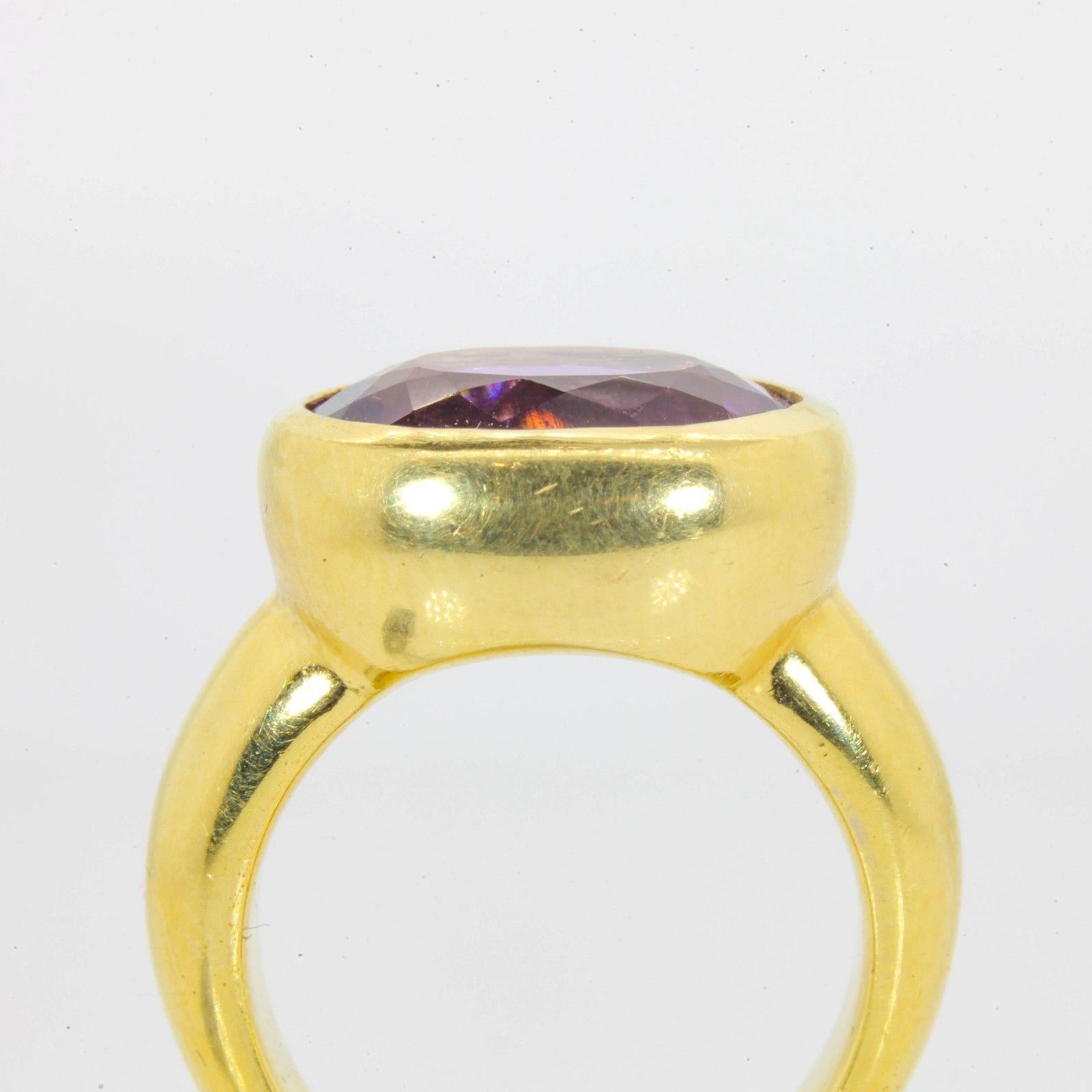 Amethyst and Gold Ring In Good Condition In Beverly Hills, CA