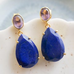 Tropfenohrringe aus Sterlingsilber mit Amethyst und Lapislazuli überzogen