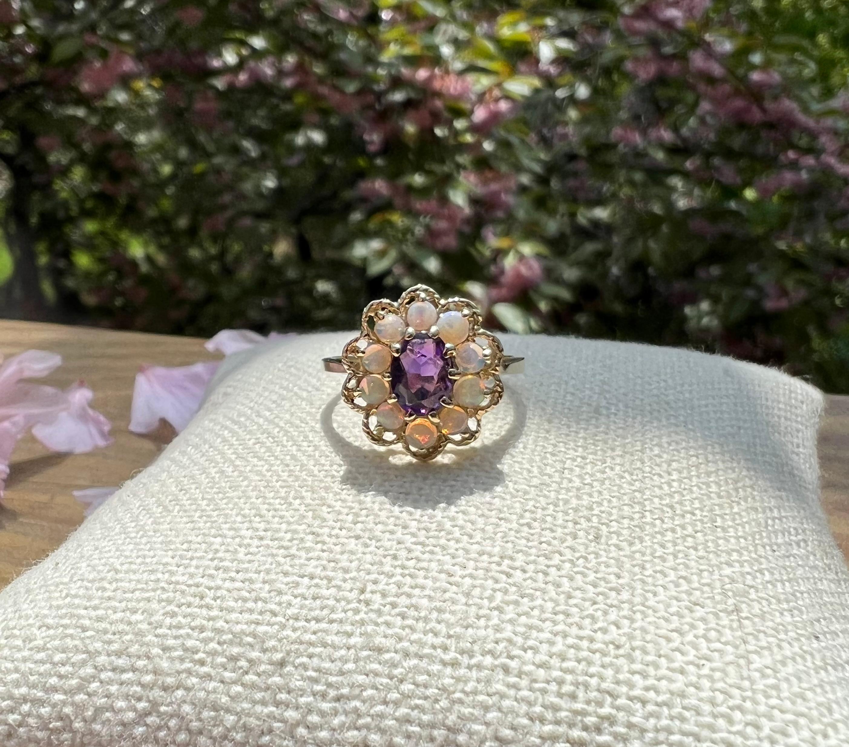 Amethyst and Opal Ring in 14 Karat Gold In Good Condition In Towson, MD