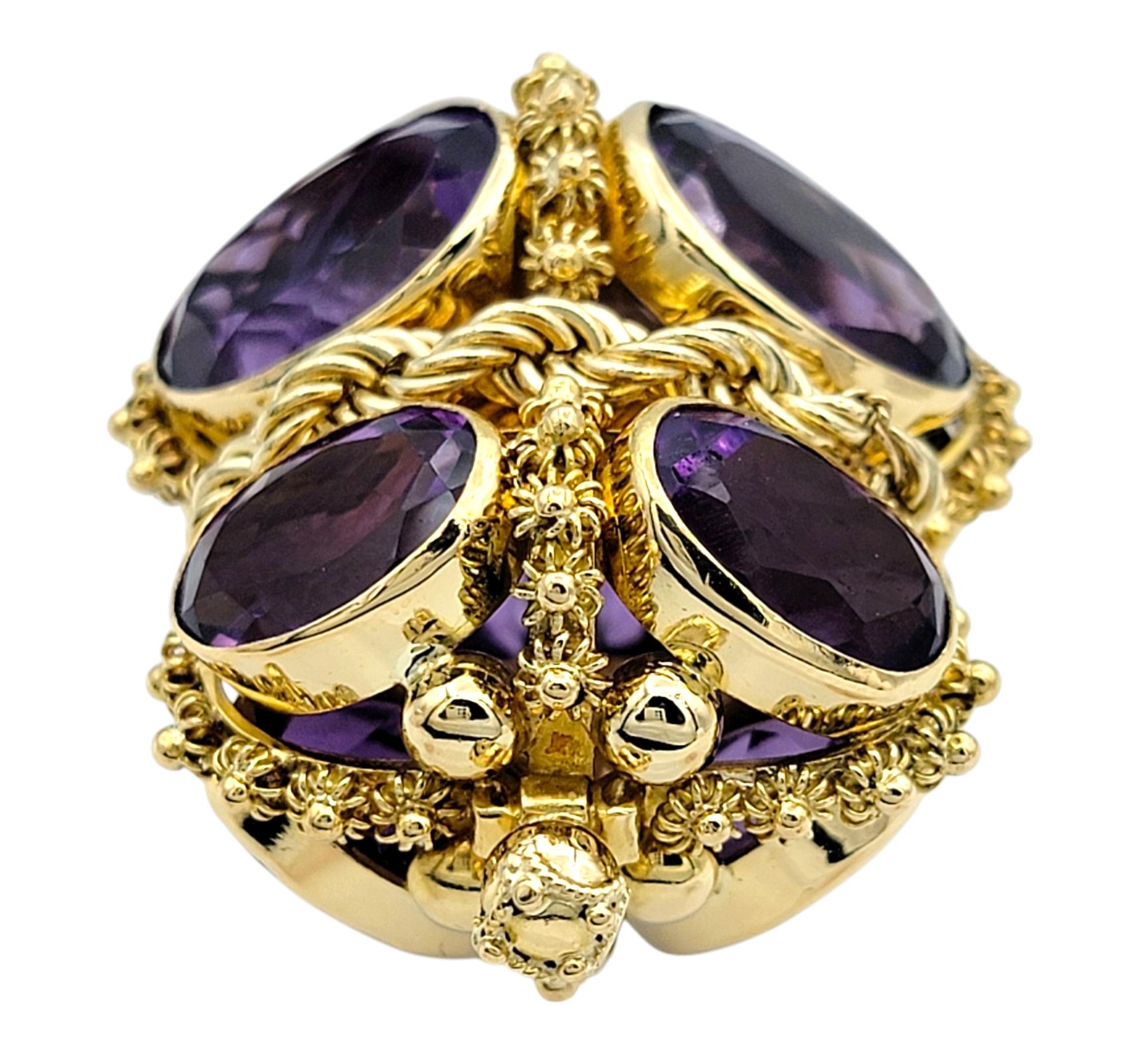 Pendentif en or jaune 18 carats avec motif de corde ornée d'améthyste et de perles en vente 1