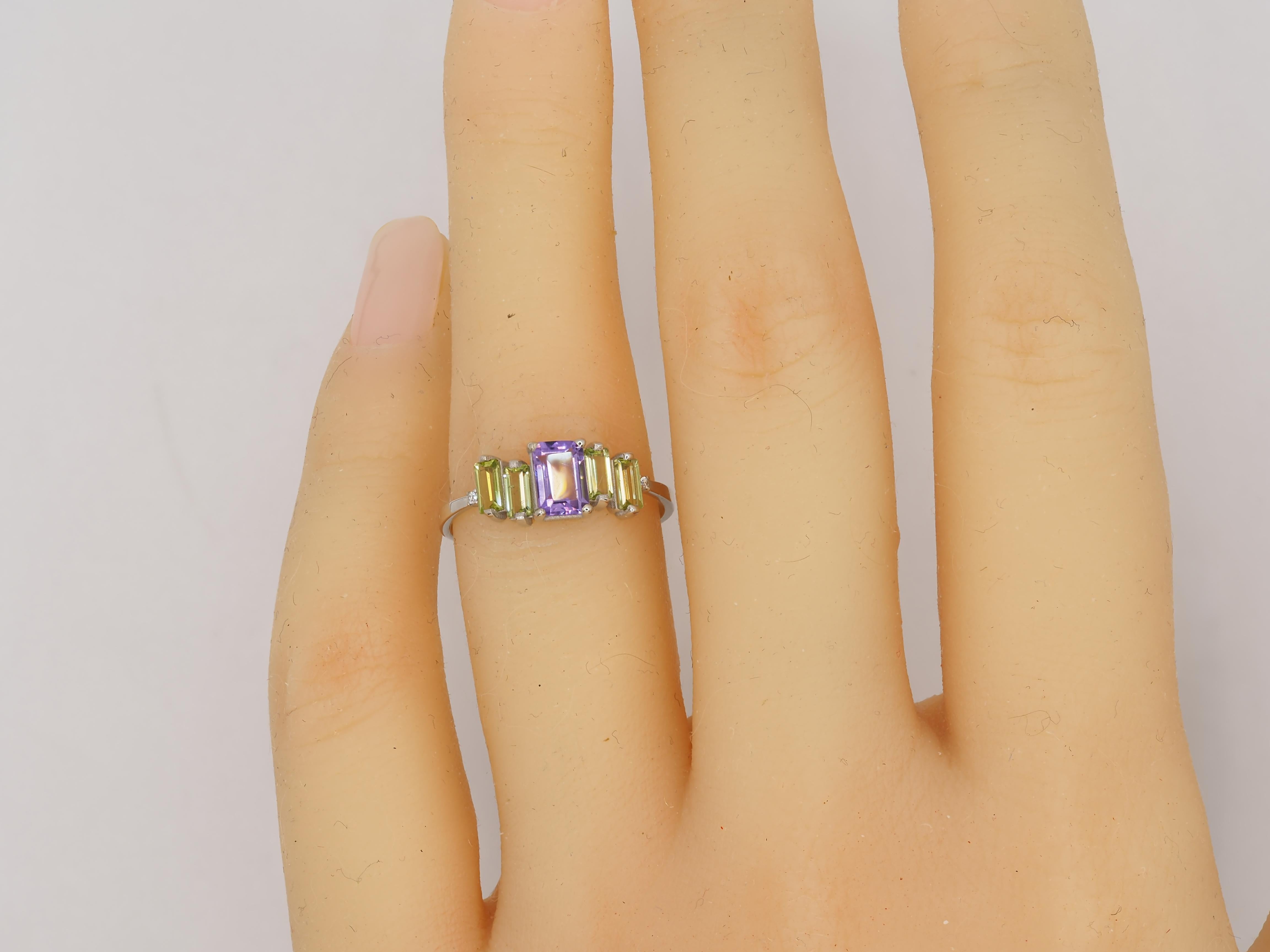 En vente :  Bague en or 14k améthyste et péridot 6