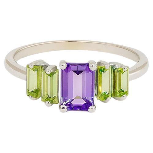 Anello con ametista e peridoto in oro 14k