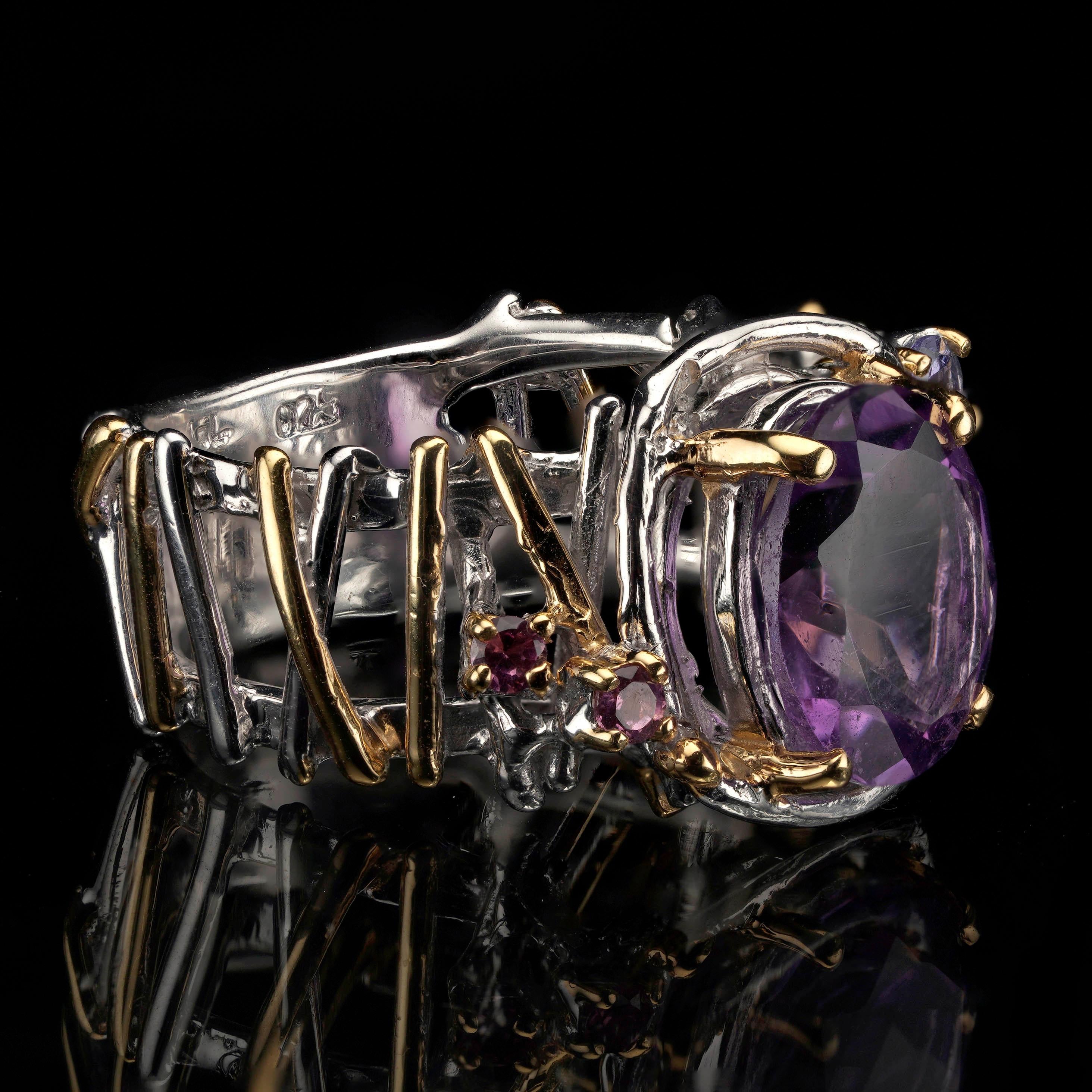 Amethyst and Rhodolite Cocktail Ring - Size 6.75 im Zustand „Neu“ im Angebot in New York, NY