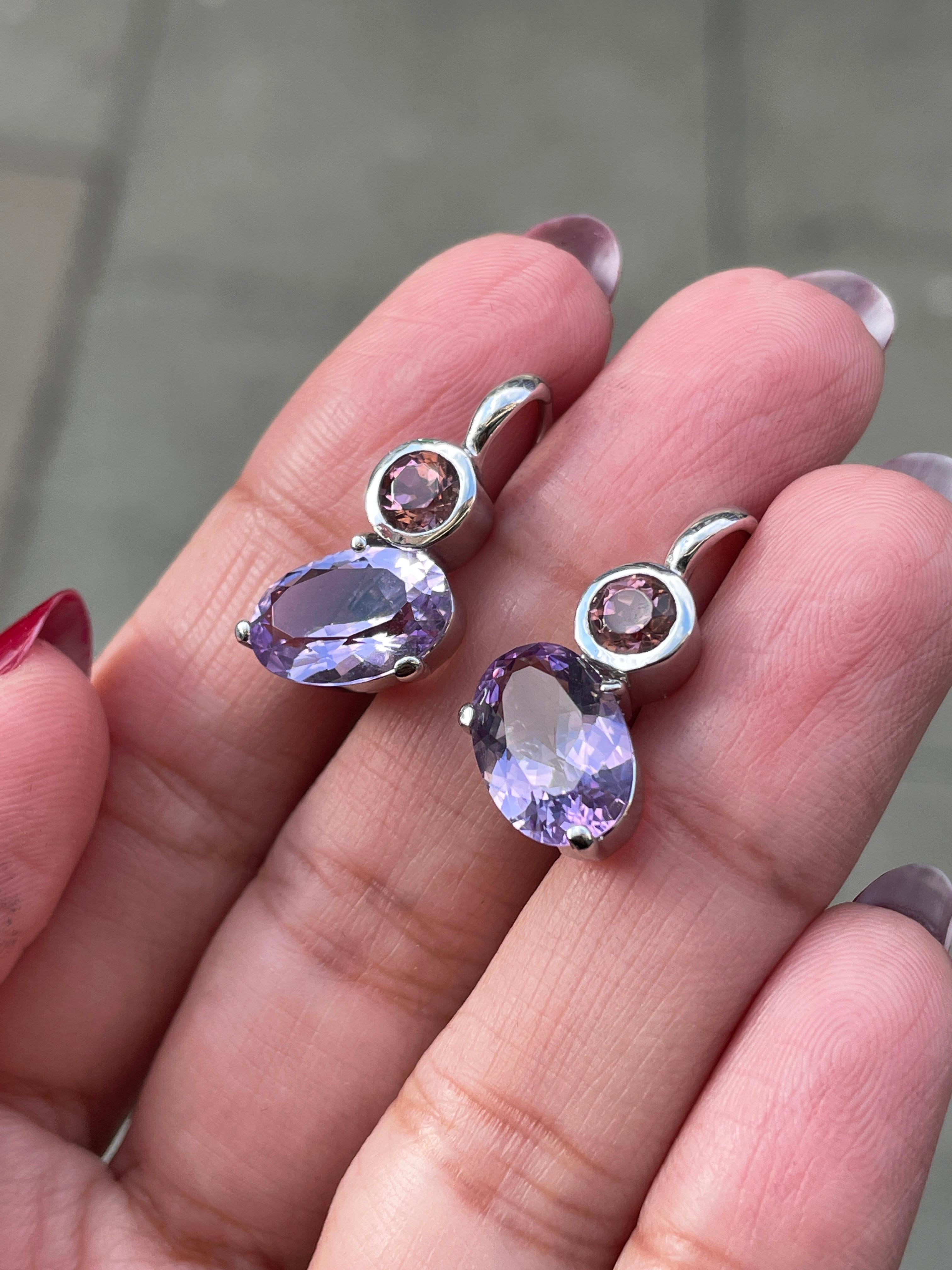 Amethyst and Tourmaline 18 Carat White Gold Earrings and Pendant Necklace Set For Sale 4