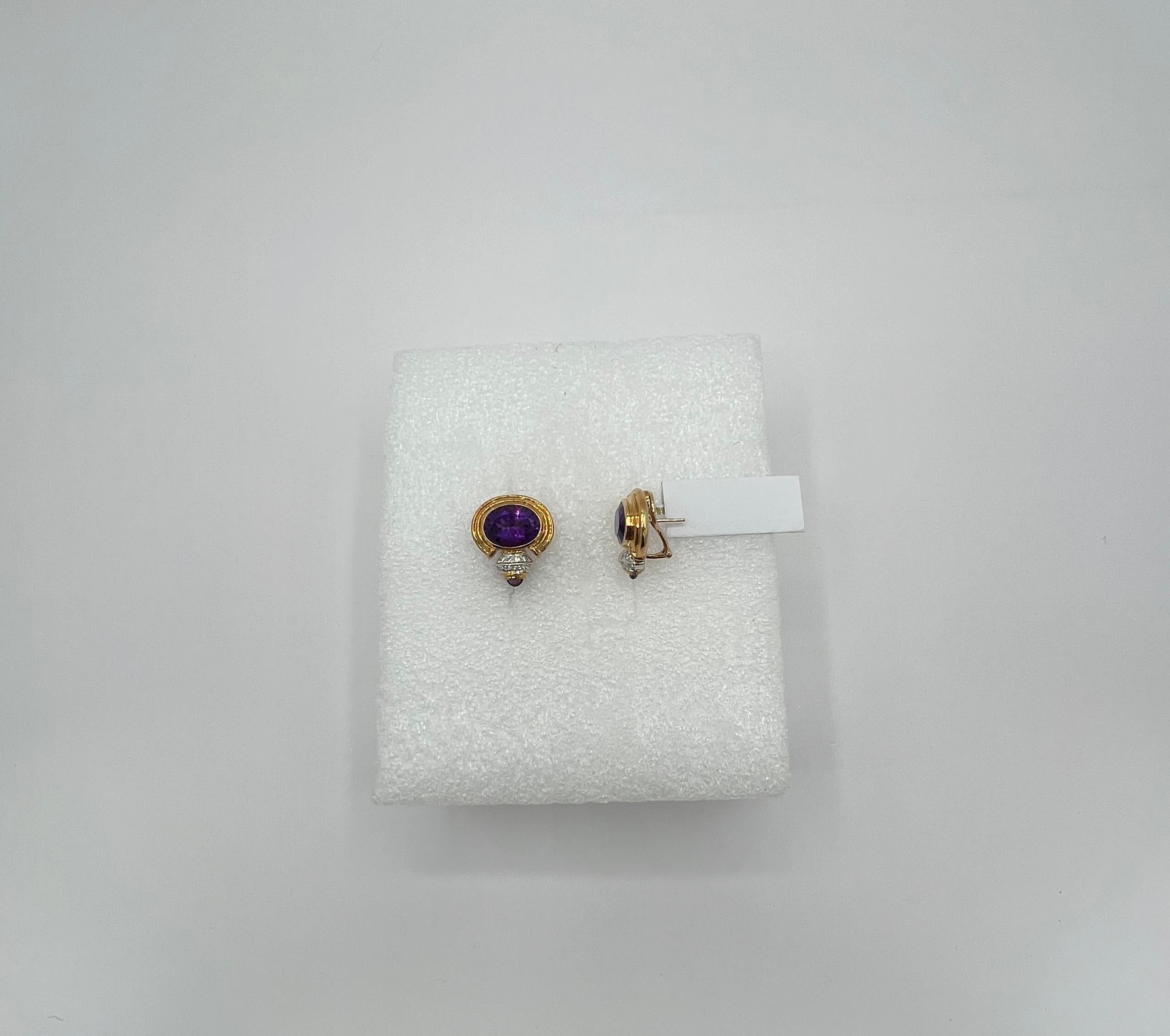Ohrringe mit Amethyst und weißem Diamant aus zweifarbigem 18K Gold im Angebot 1