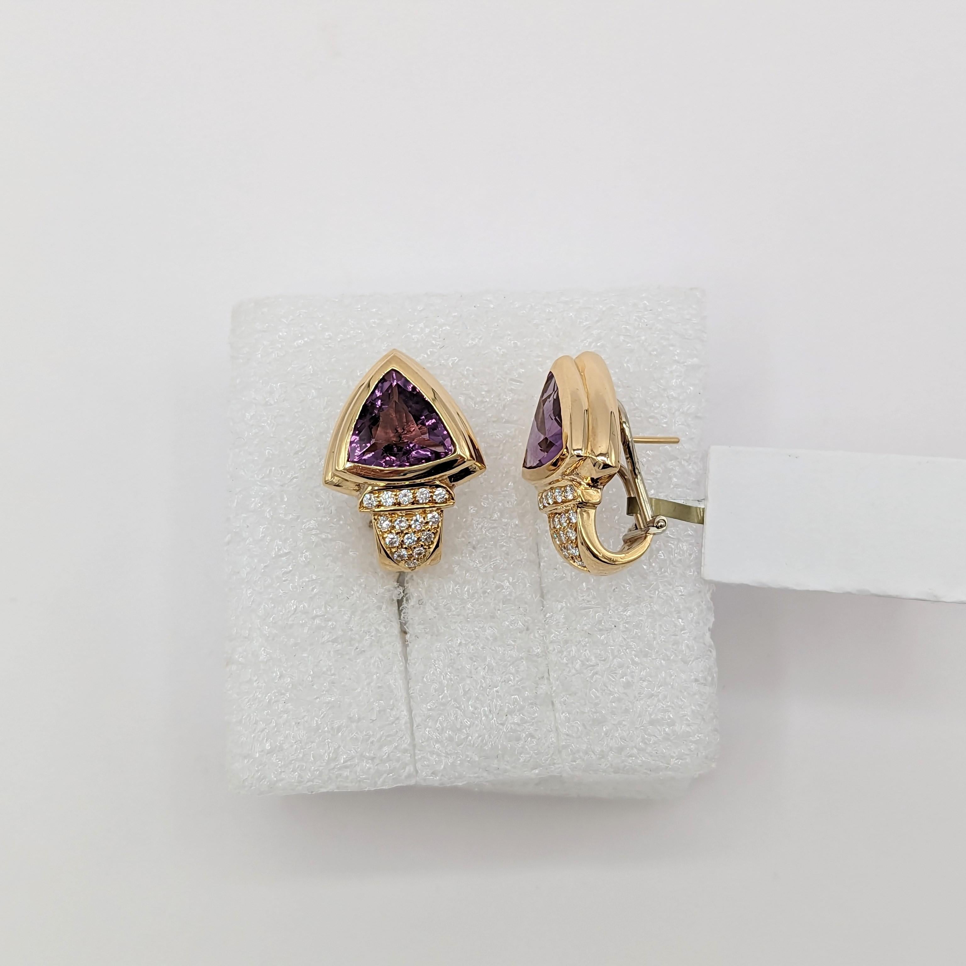 Boucles d'oreilles en or jaune 18K avec améthyste et diamant blanc Unisexe en vente