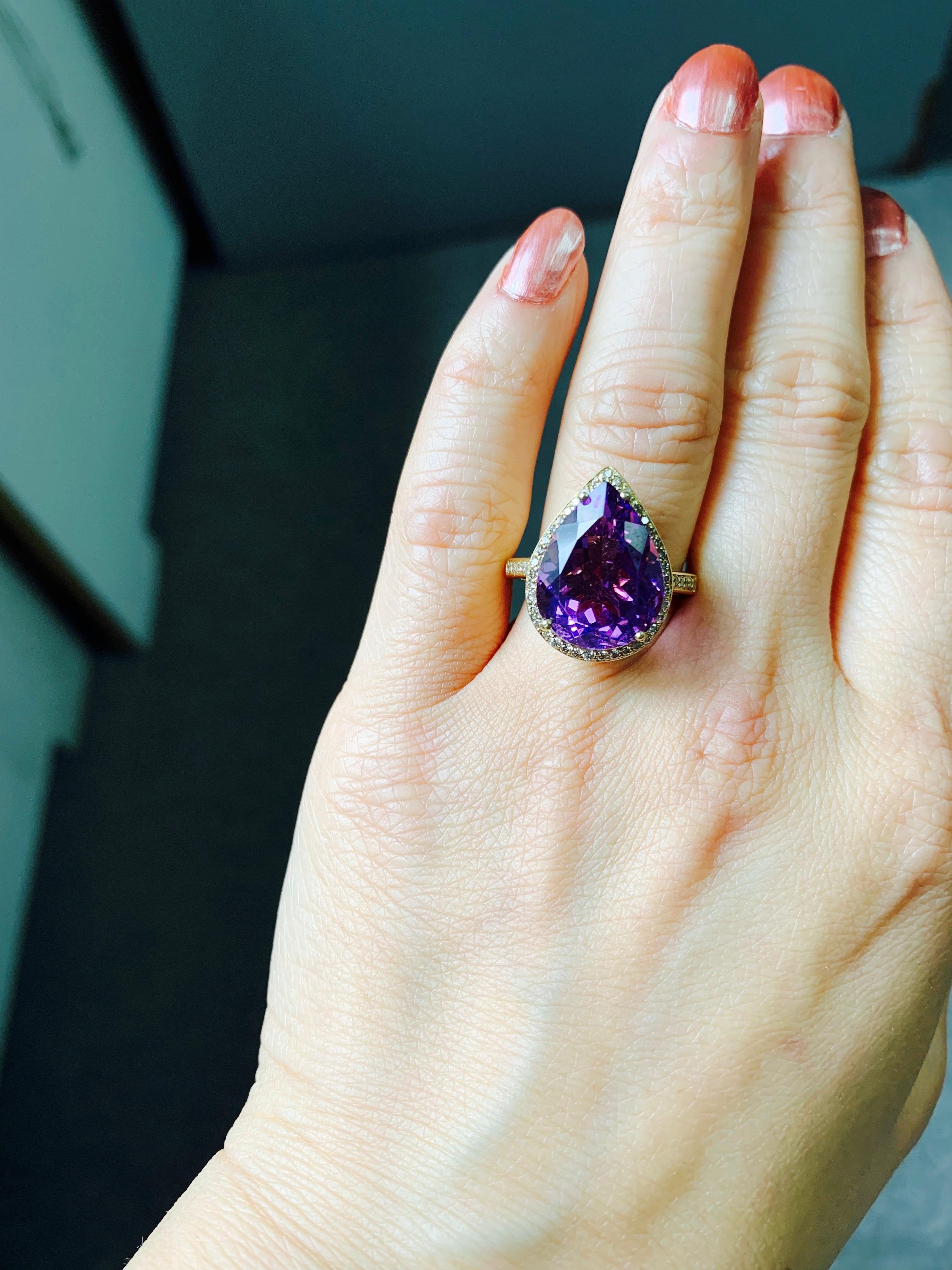 Amethyst and White Diamond Ring in Yellow Gold For Sale 5