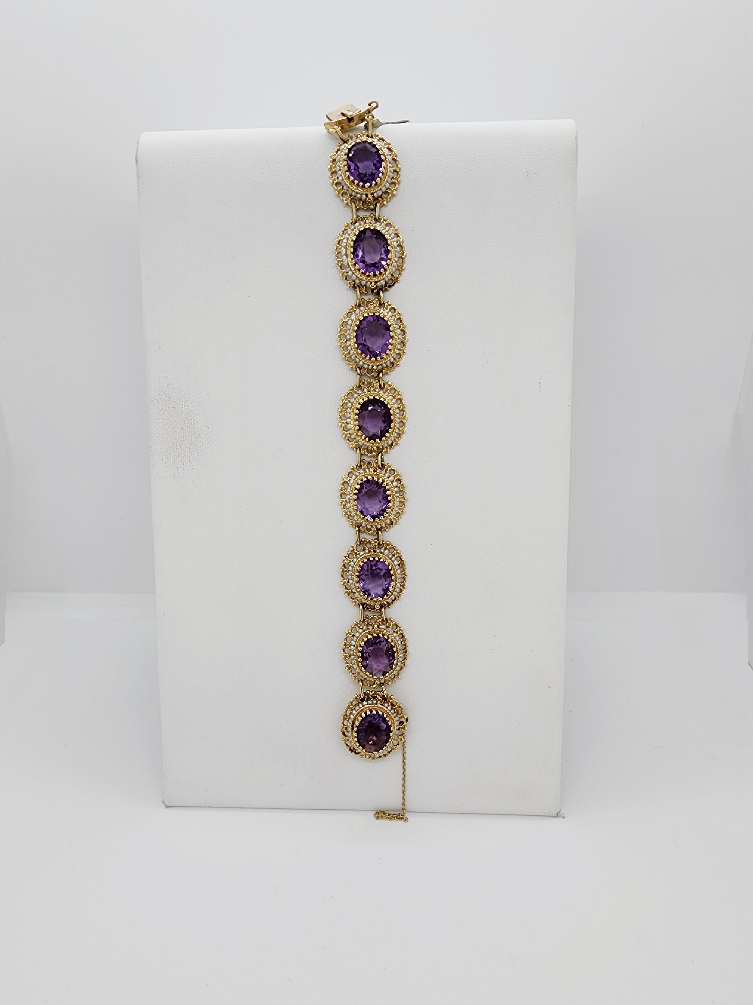 Amethyst and White Pearl Bracelet in 14k Yellow Gold For Sale 2