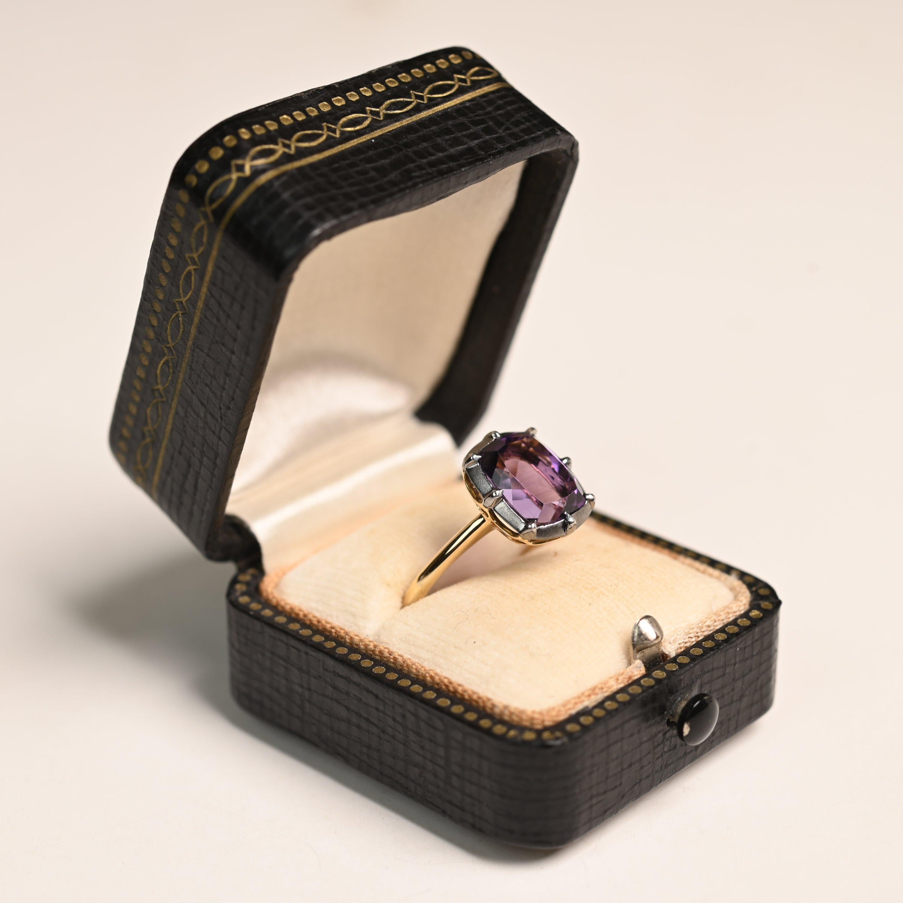 Cushion Cut Amethyst (Approx 3.40-Carats) Blackened Ring, 18K Yellow Gold For Sale