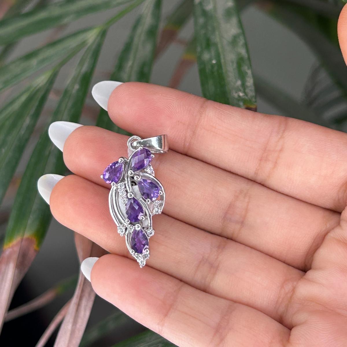 Amethyst Birthstone Cluster Pendant for Mother's Day Gift in 925 Silver For Sale 2