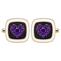 Gemelos en forma de corazón con amatista (piedra natal), esmalte blanco y oro de 14K, de Meghna Jewels