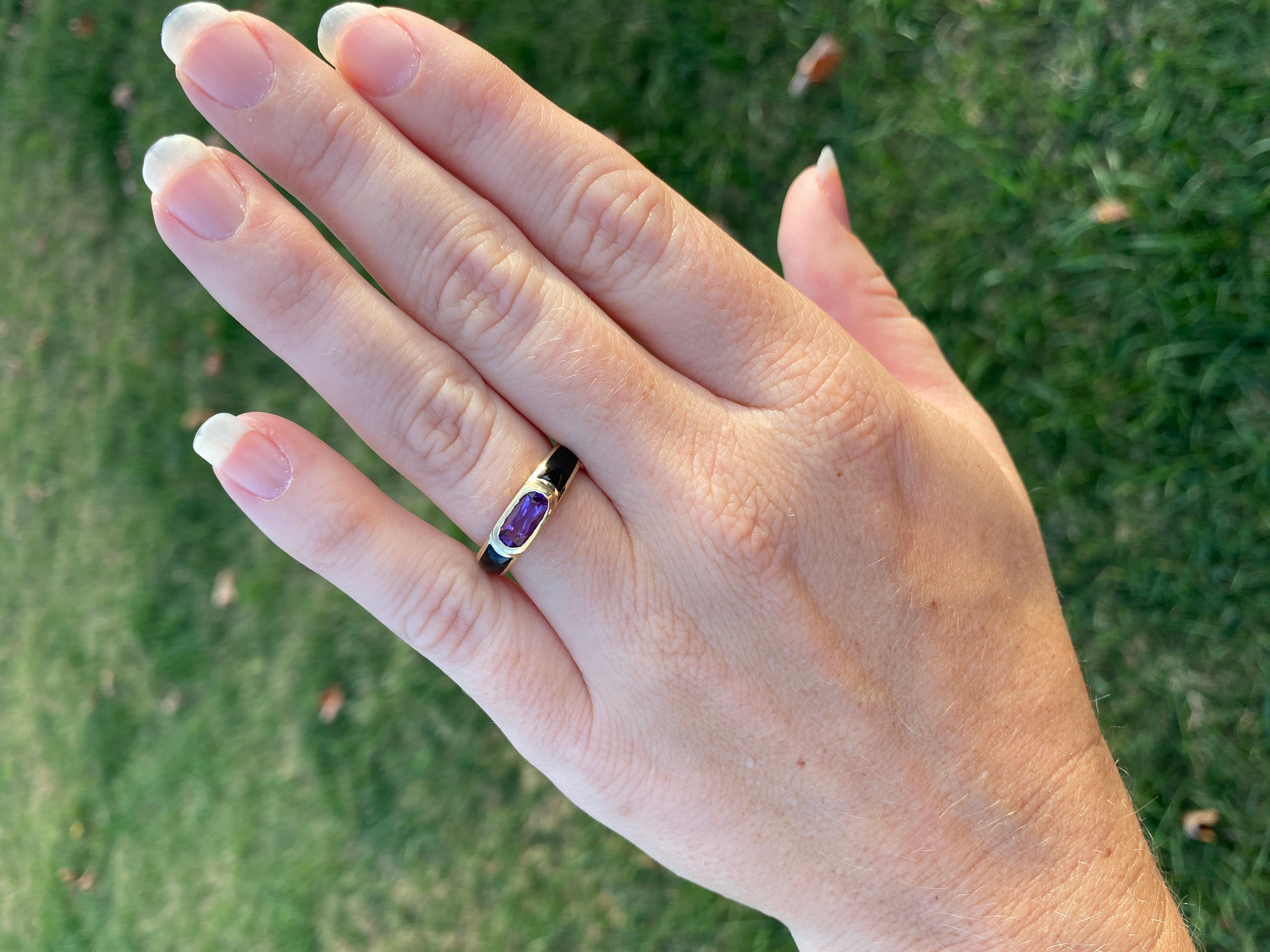 Amethyst Black Onyx Ring, 14K Yellow Gold, Ring, Stackable Amethyst In Good Condition In McLeansville, NC