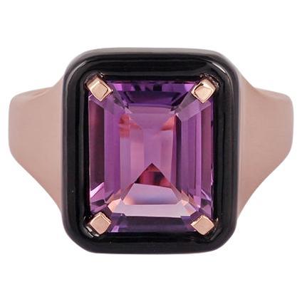 Amethyst & Black Onyx Ring Studded In 18K Yellow Gold For Sale