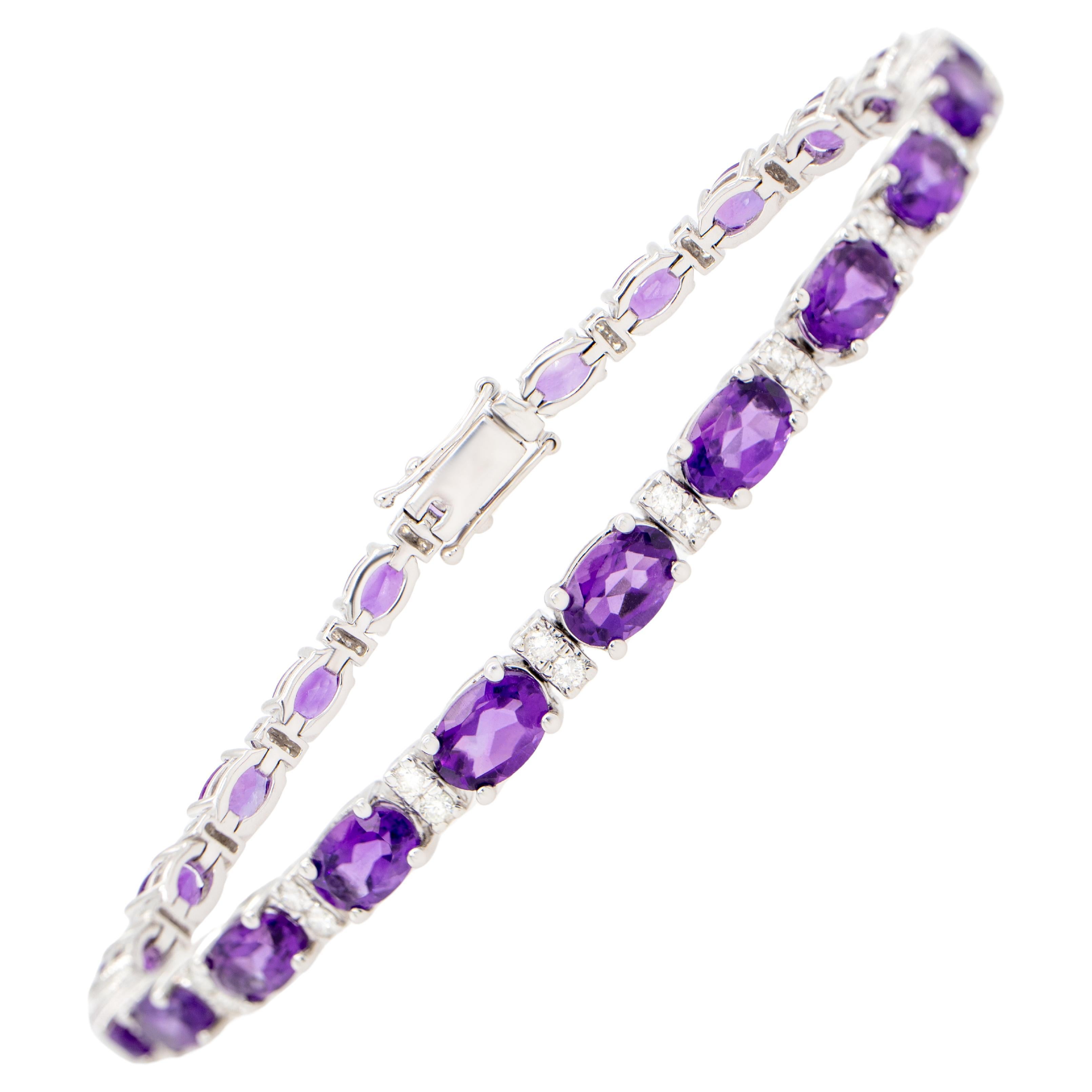 Amethyst Bracelet Diamond Links 10.3 Carats 18K Gold For Sale