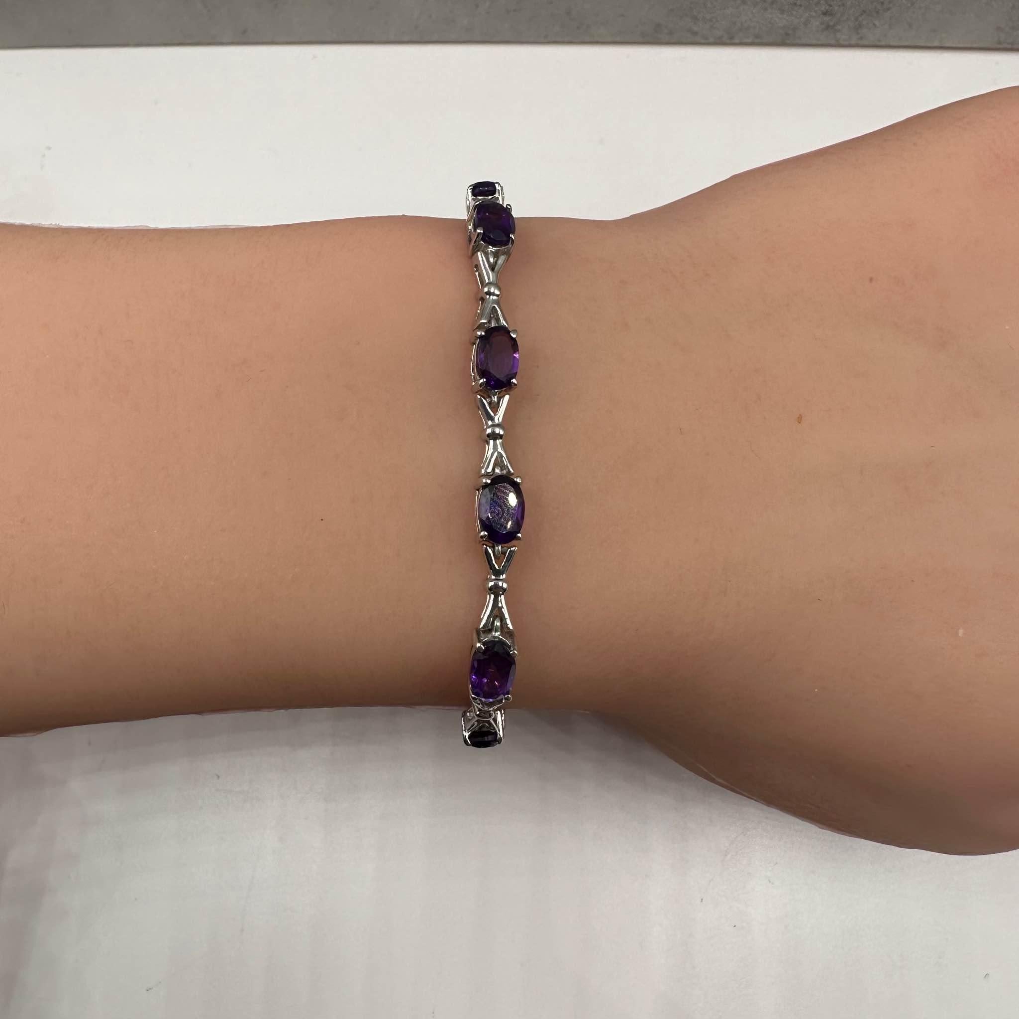 Pulsera de amatista en plata de ley - amatista oval de 5,5 ctw, 7