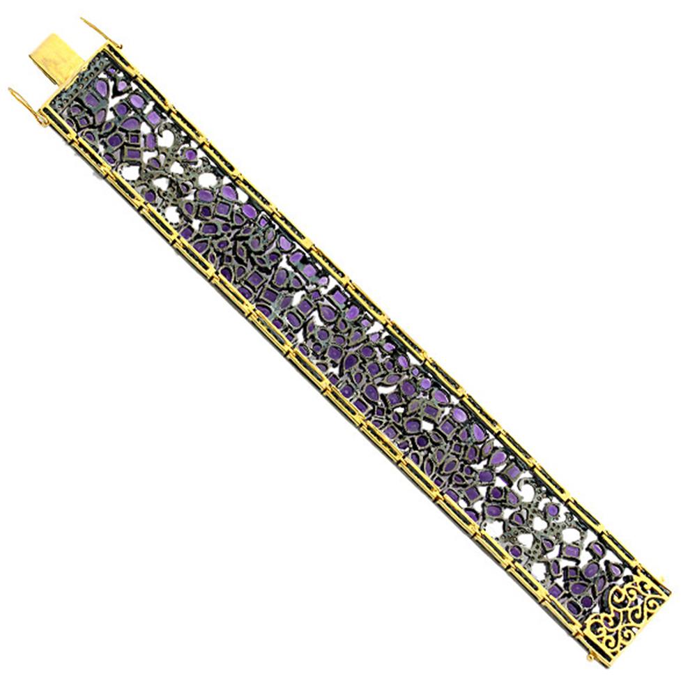Art Deco Amethyst Bracelet with Pave Diamonds on the Edge Made in 18k Gold For Sale
