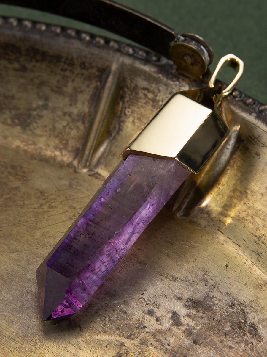 Amethyst Brandberg Crystal Pendant Yellow Gold Natural Raw Stone In New Condition For Sale In Berlin, DE