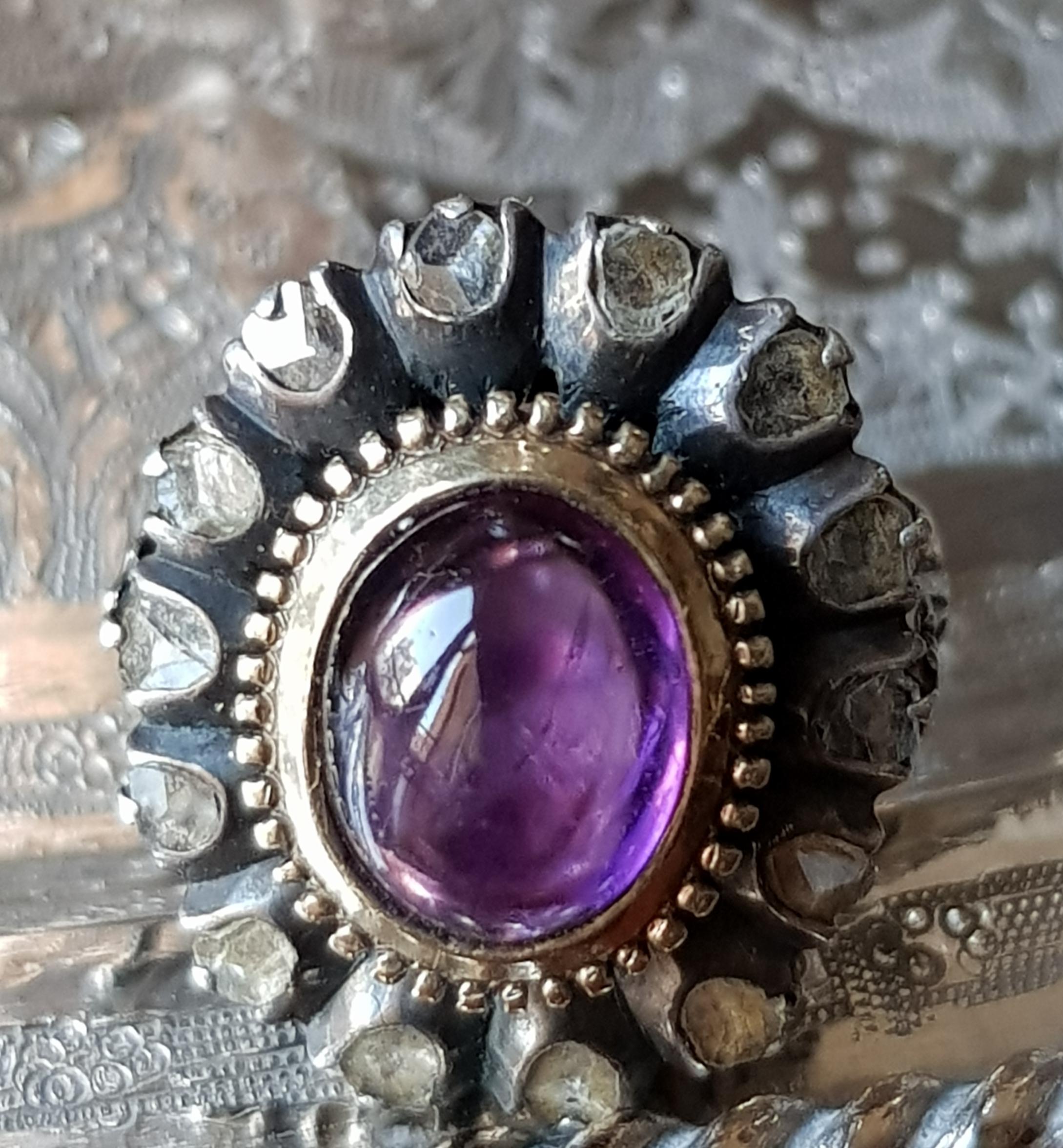 Bague améthyste cabochon et diamant taille rose en vente 1