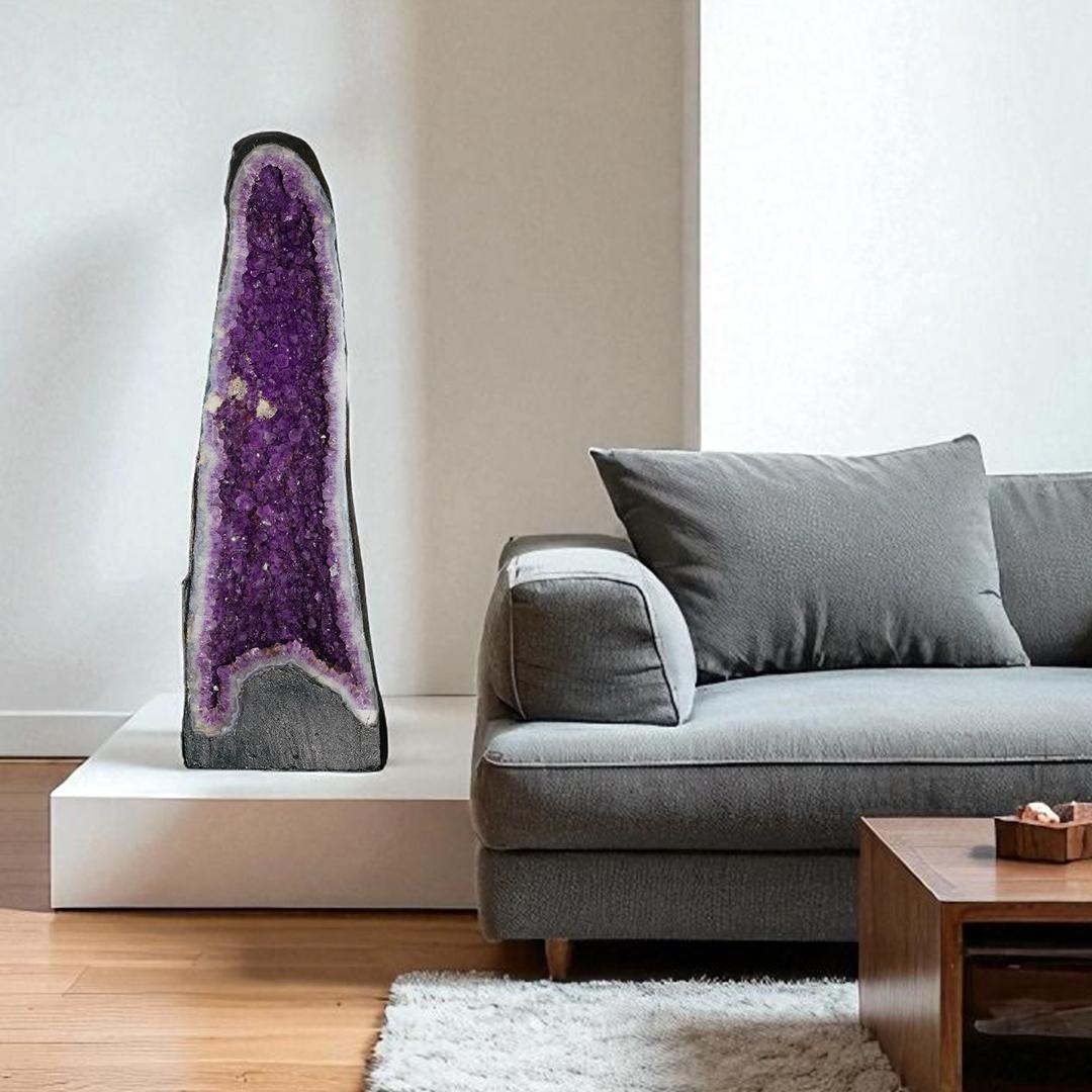 Amethyst-Kathedrale mit Calcit im Angebot 1