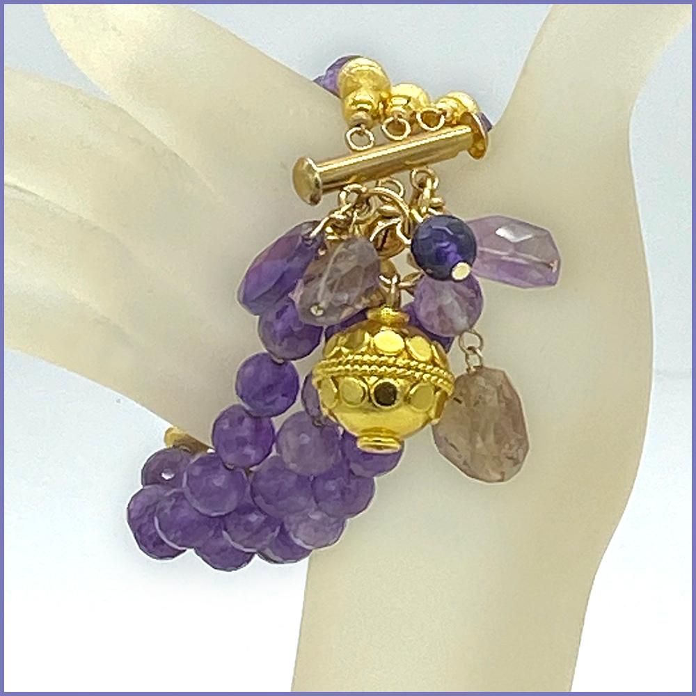 Artigiano Bracciale con charme di ametista in vendita