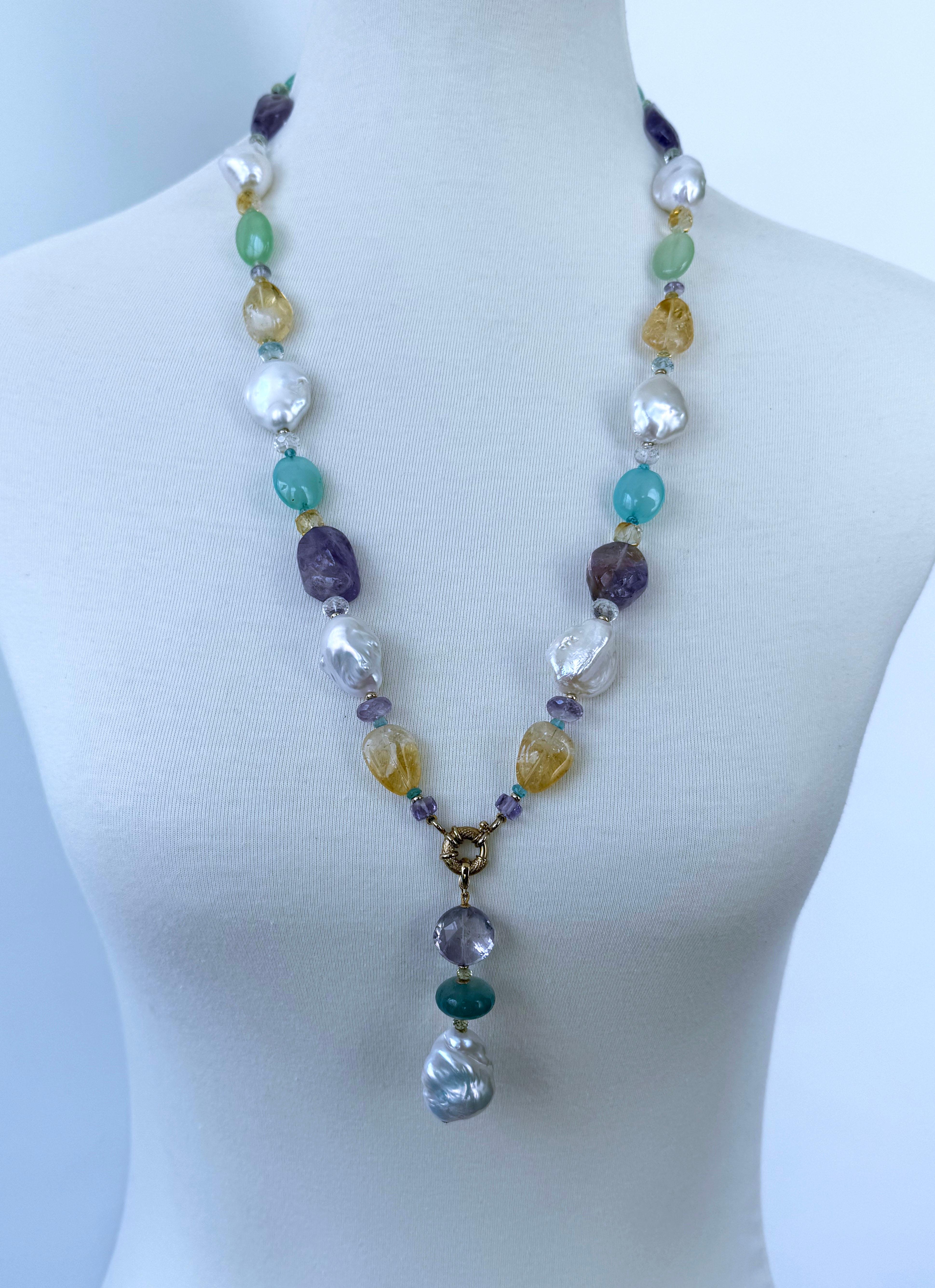 Sautoir en améthyste, citrine, calcédoine et perle baroque en or jaune 14k massif en vente 1