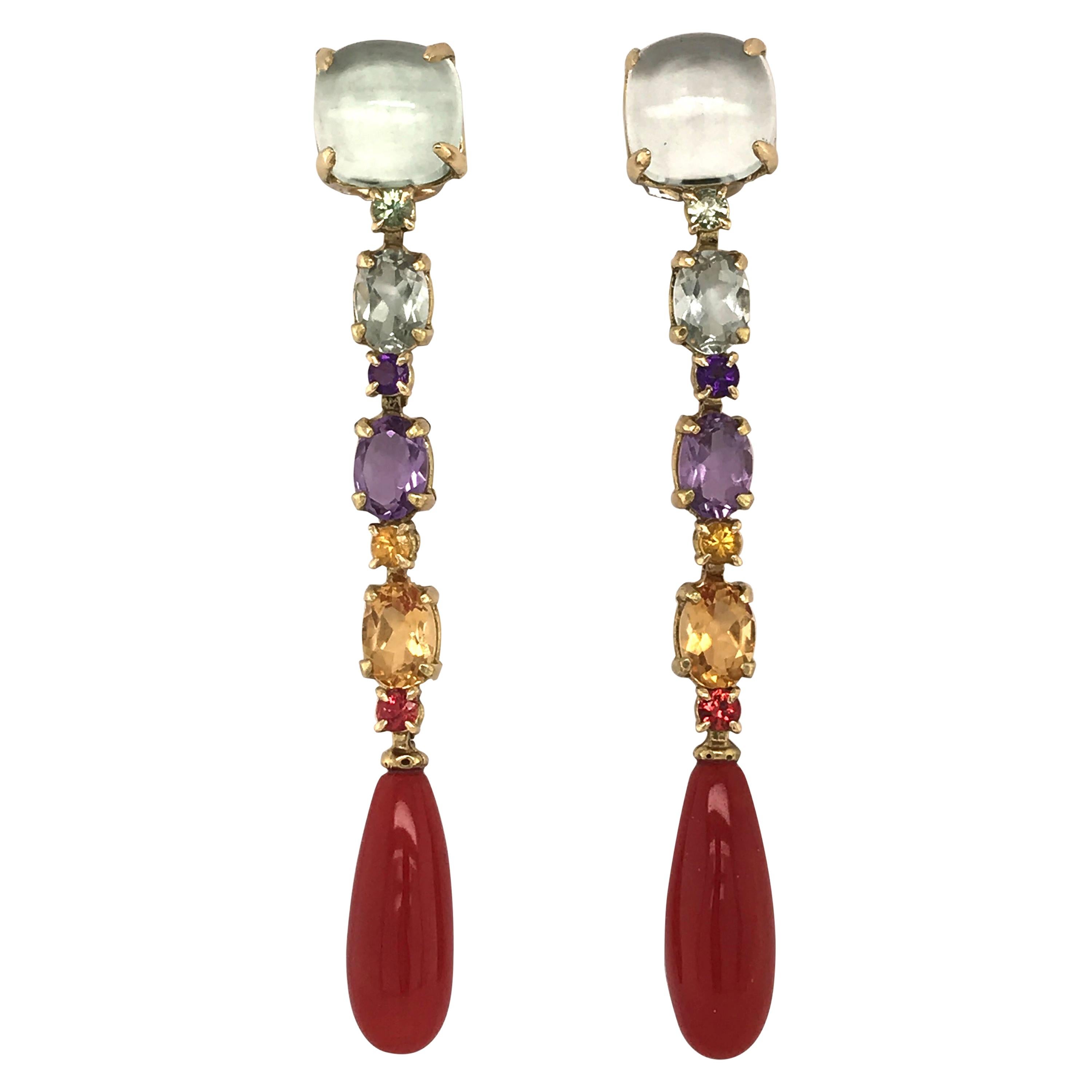 Boucles d'oreilles chandelier en or jaune 18 carats avec améthyste, citrine, saphir et corail