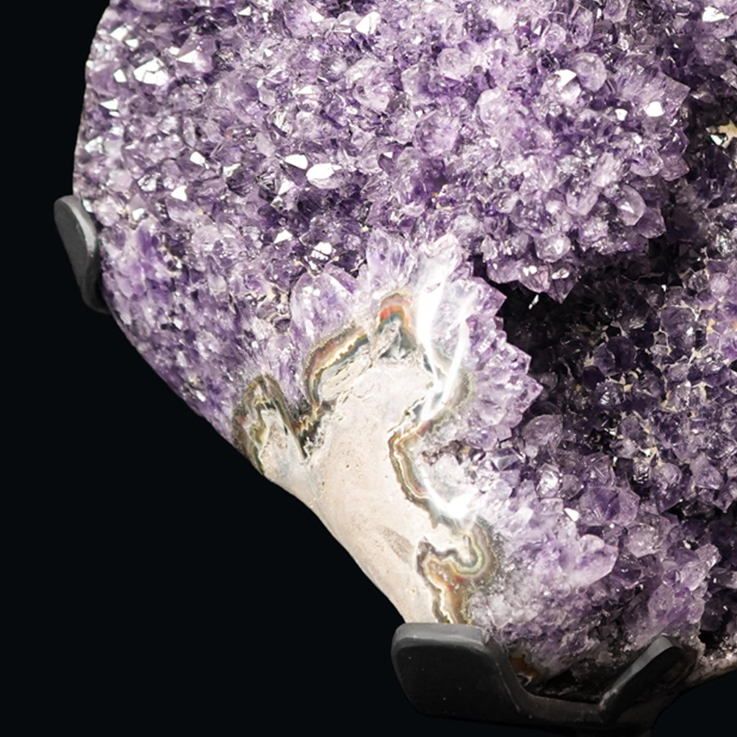 Amethyst has been highly prized since ancient times for its stunning beauty & legendary powers to soothe the energies of the mind and emotions. It brings a calming, tranquil vibration to any space.

• Often called the “Stone of Peace” or “Stone of