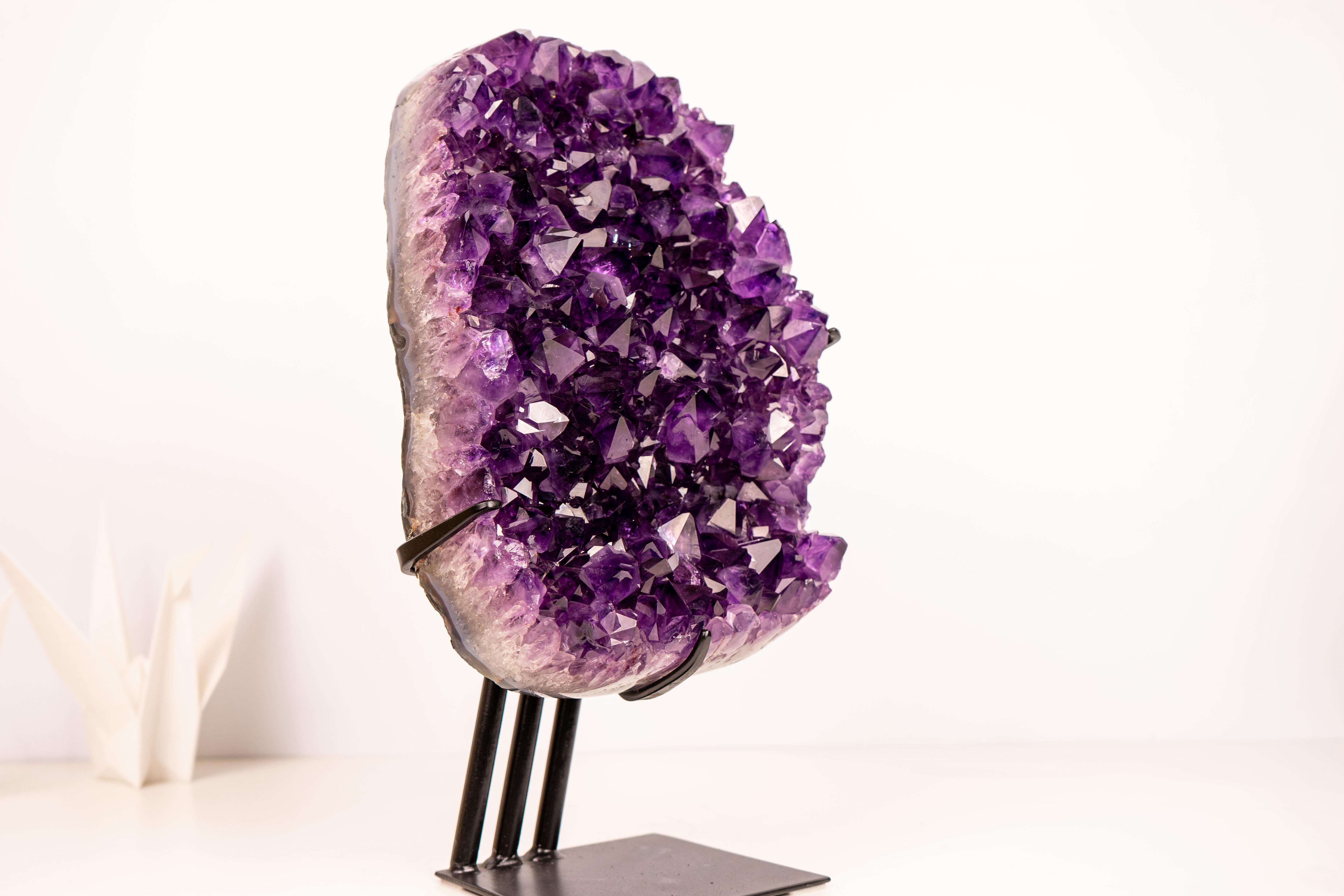 Racimo de Amatista con Cristales Morado Profundo - Decoración Escultural de Cristal Brasileño en venta