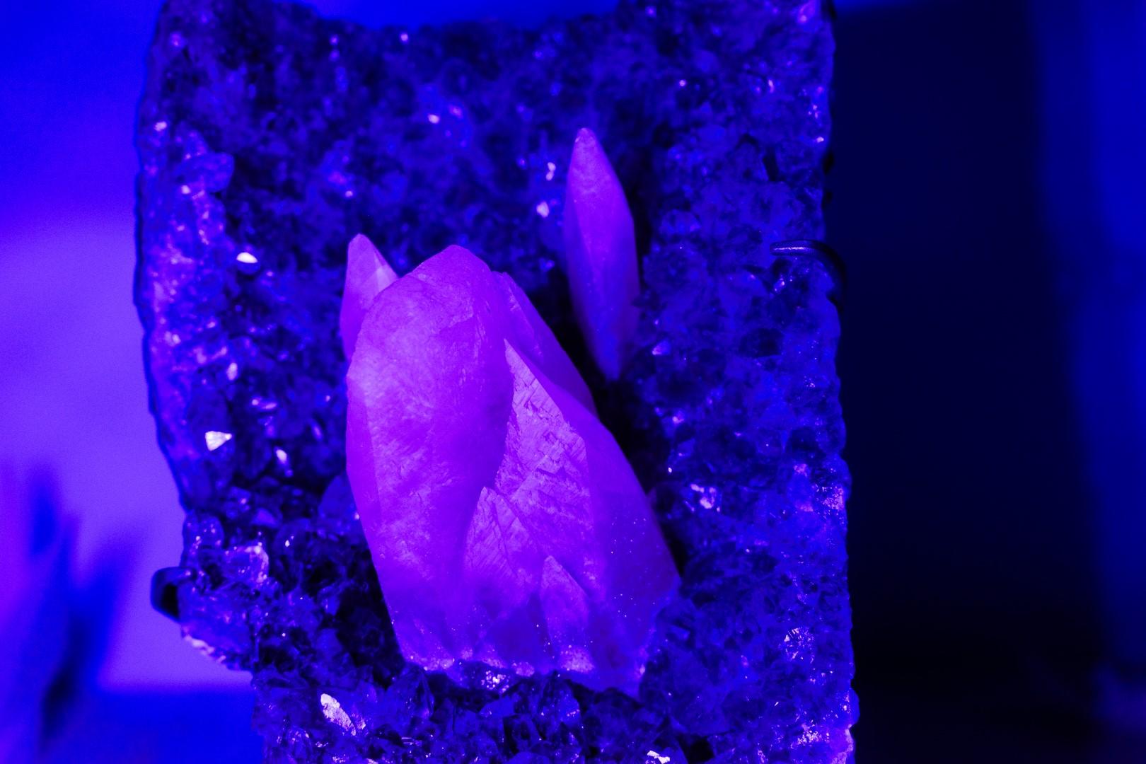 Amethyst Cluster with Rare UV-Reactive Calcite on Lavender Purple Druzy For Sale 12