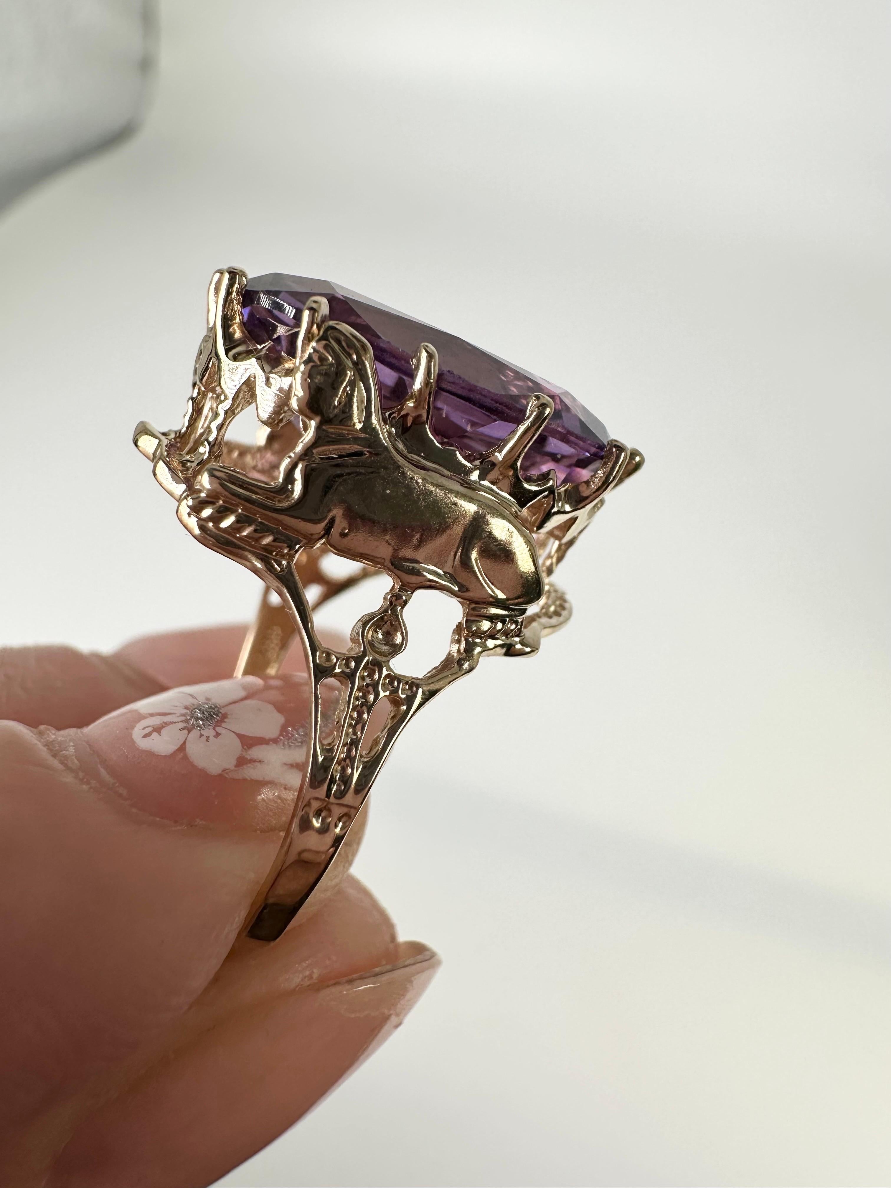 Women's or Men's Amethyst Cocktail Ring 14 Karat Yellow Gold Artistically Crafted For Sale