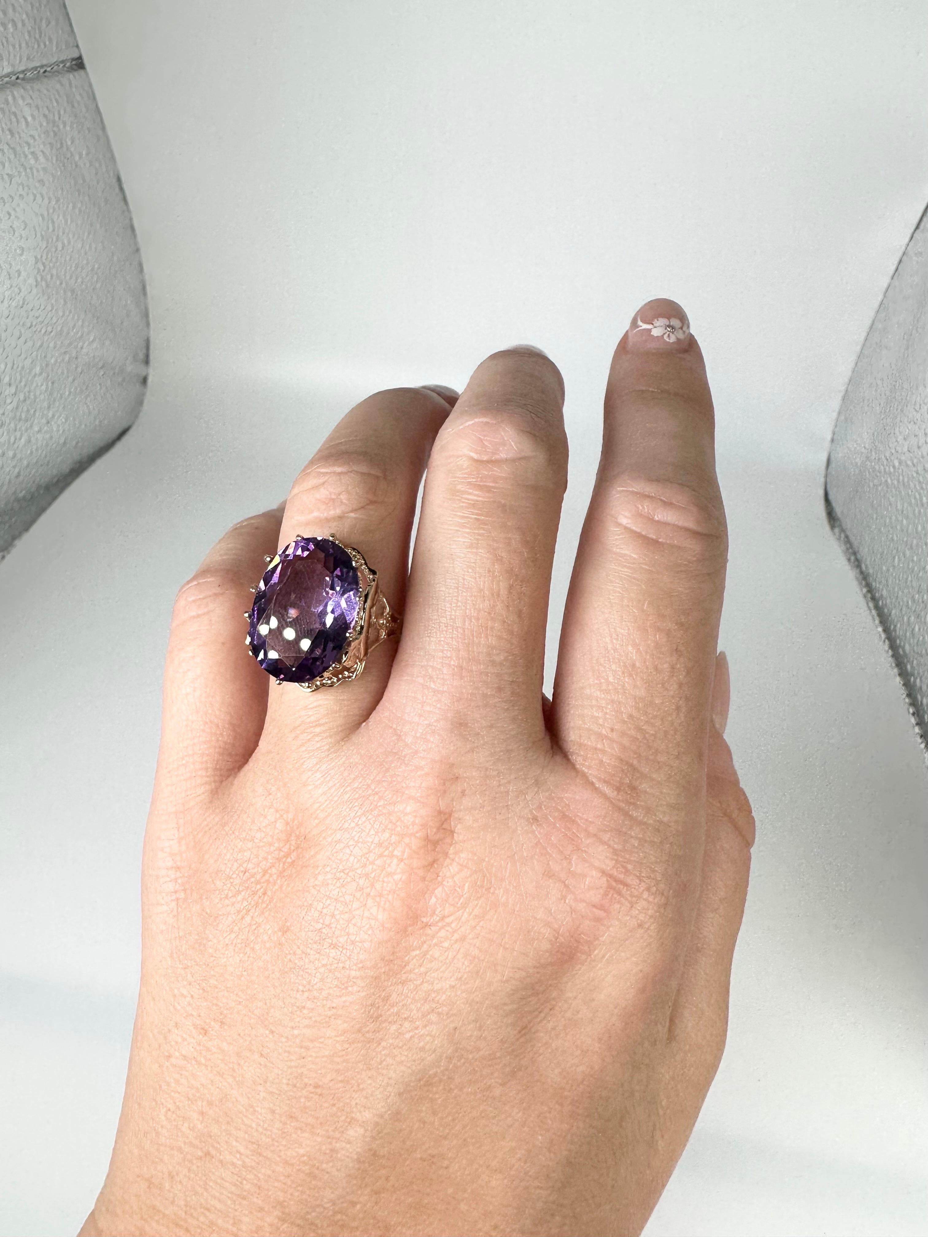 Amethyst Cocktail Ring 14 Karat Yellow Gold Artistically Crafted For Sale 2