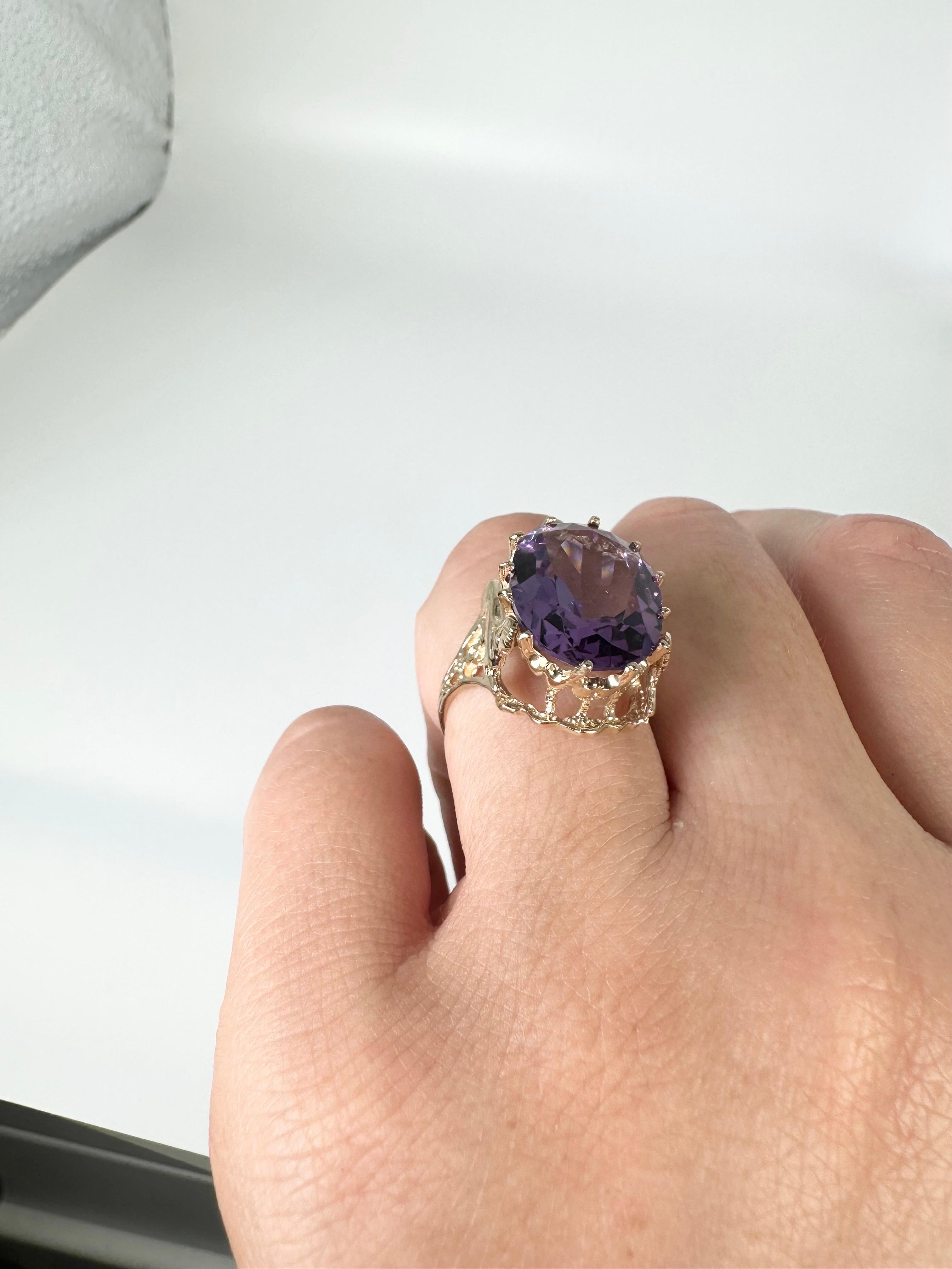 Amethyst Cocktail Ring 14 Karat Yellow Gold Artistically Crafted For Sale 4