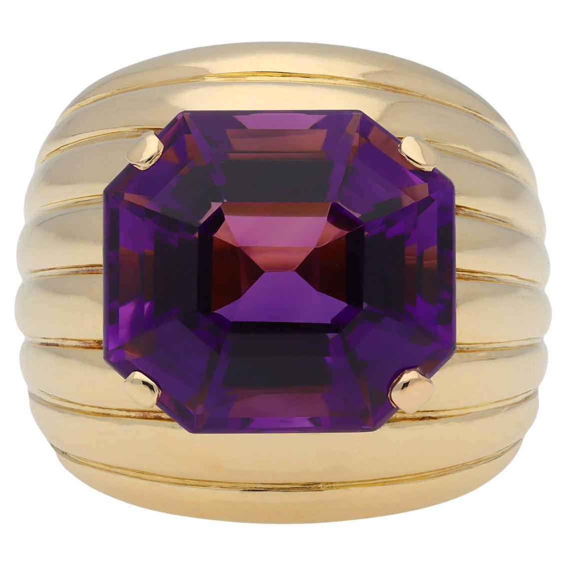 Amethyst cocktail ring, European, circa 1950. For Sale