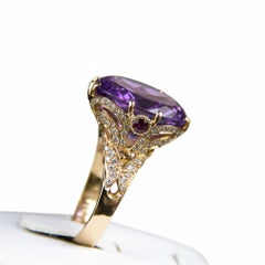 Amethyst cocktail ring, gold, silver