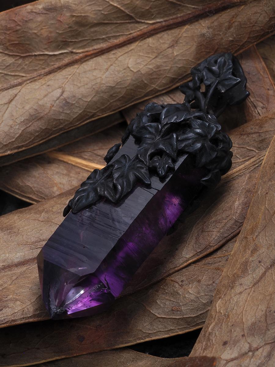 Amethyst Crystal Black Gold Pendant Deep Purple Made in Paris For Sale 2
