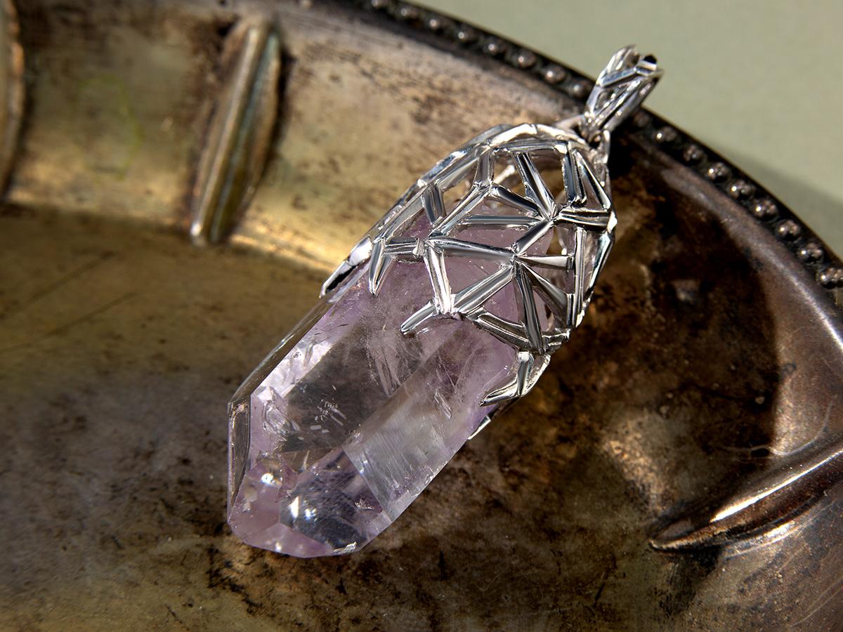 Amethyst Crystal Pendant Purple Magic Healing Energy Unisex Necklace In New Condition For Sale In Berlin, DE