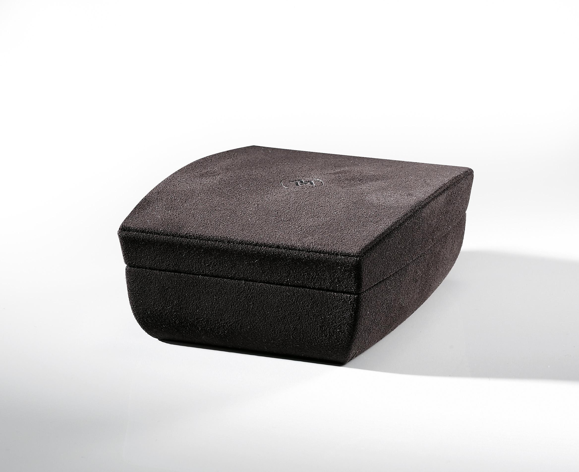 Amethyst Cushion Intaglio Gravierter Siegelring, Schild und Krone, Gelbgold im Angebot 2